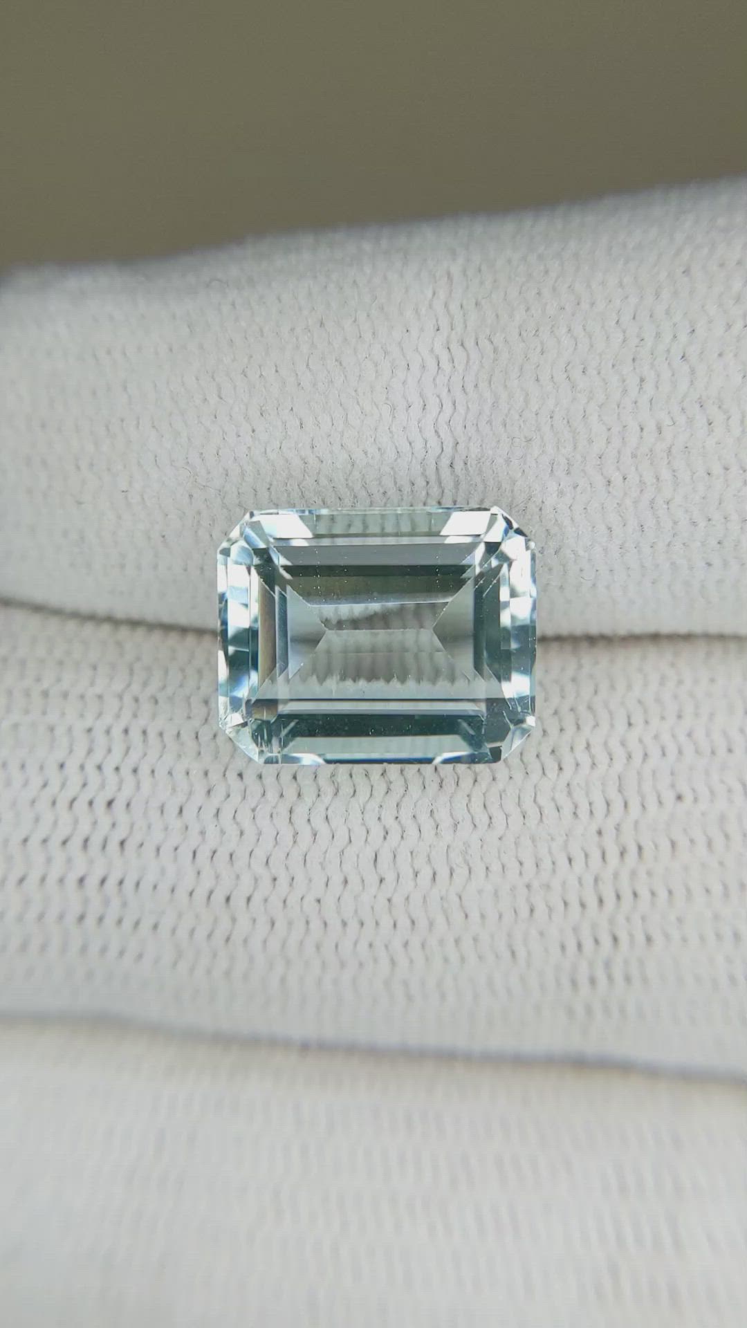 5.80 Ct. Aquamarine from Brazil Size Video
