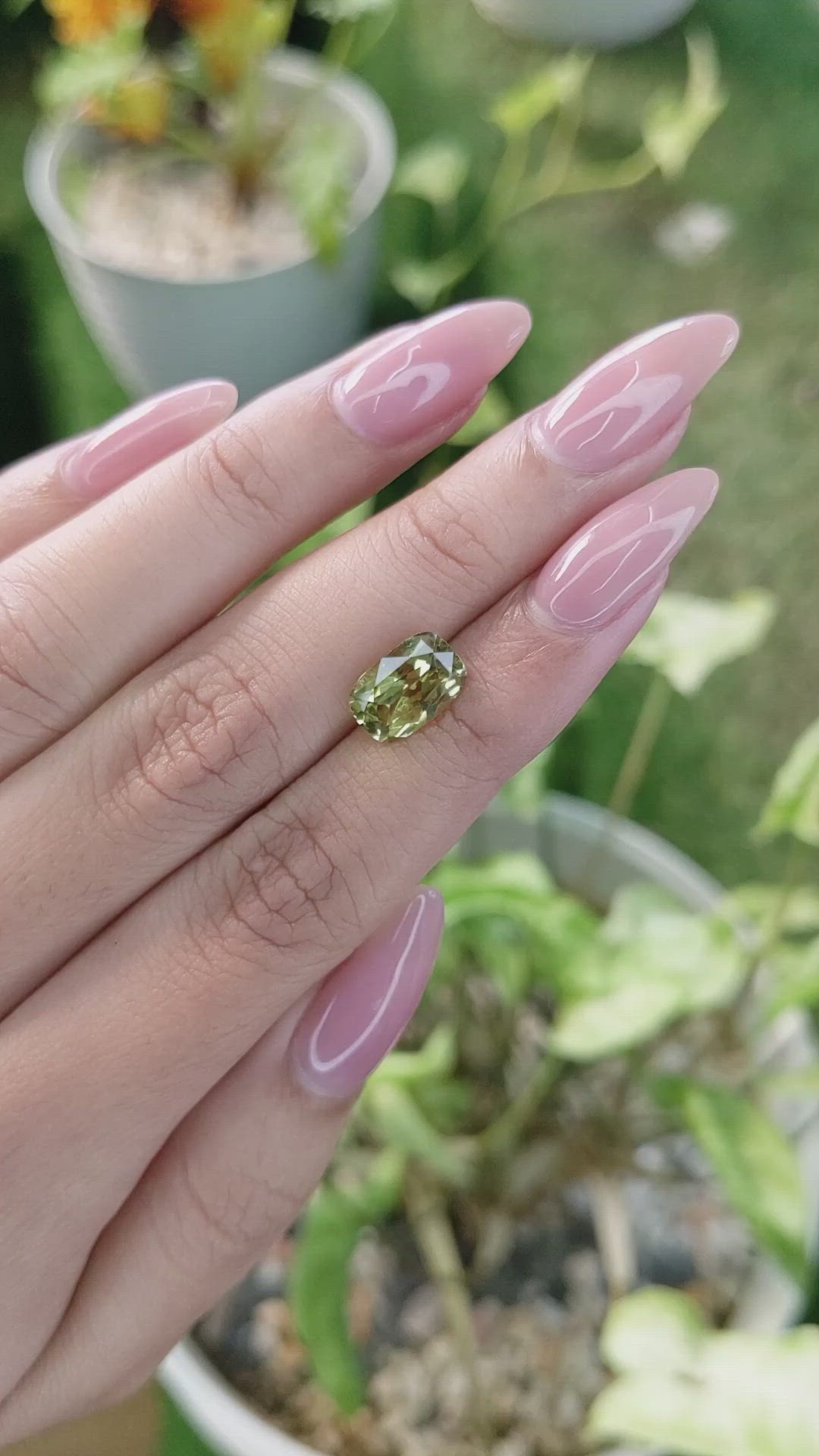 2.80 Ct. Chrysoberyl from Ceylon (Sri Lanka) Size Video
