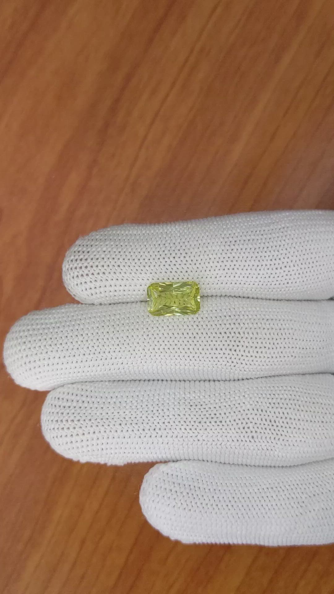 2.66 Ct. Chrysoberyl from Ceylon (Sri Lanka) Size Video