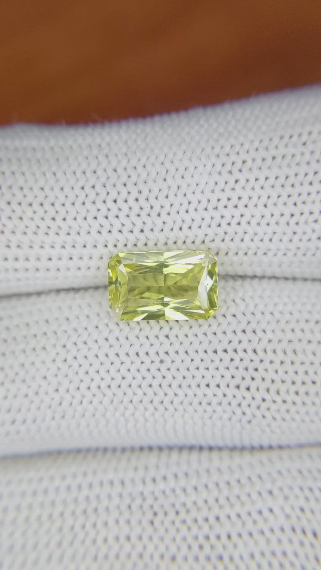 2.66 Ct. Chrysoberyl from Ceylon (Sri Lanka) Size Video