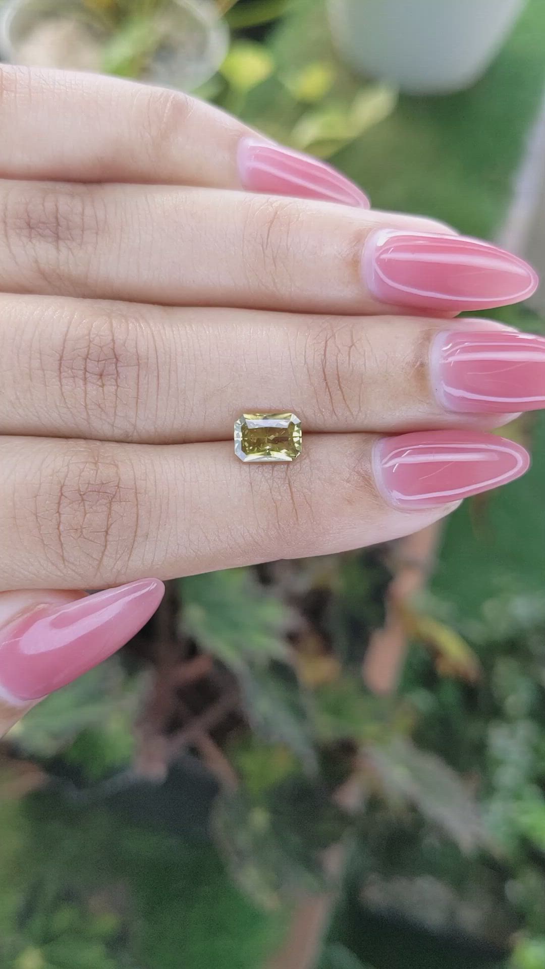 1.27 Ct. Chrysoberyl from Ceylon (Sri Lanka) Size Video