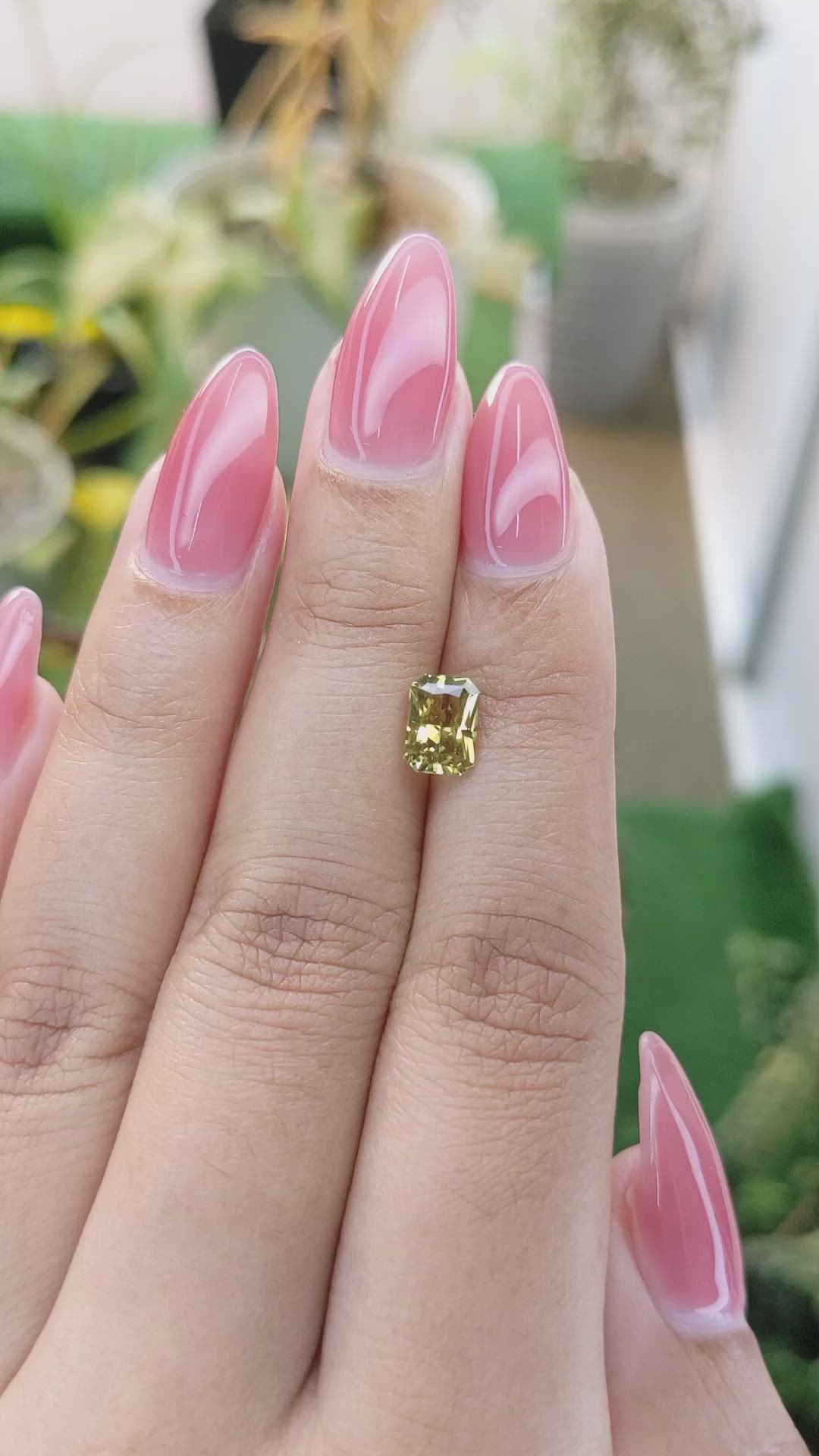 1.27 Ct. Chrysoberyl from Ceylon (Sri Lanka) Size Video