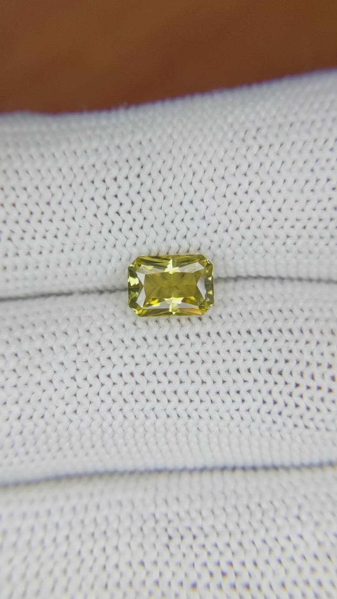 1.27 Ct. Chrysoberyl from Ceylon (Sri Lanka) Size Video