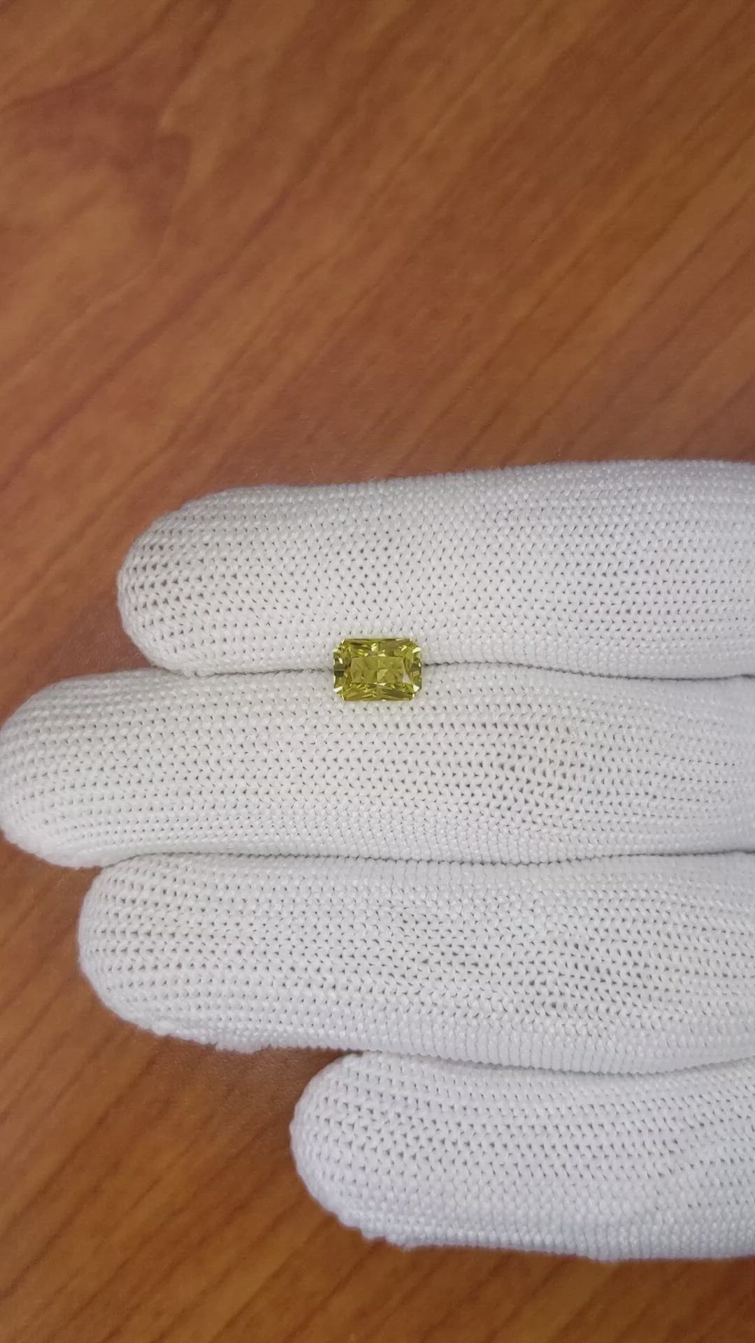 1.27 Ct. Chrysoberyl from Ceylon (Sri Lanka) Size Video