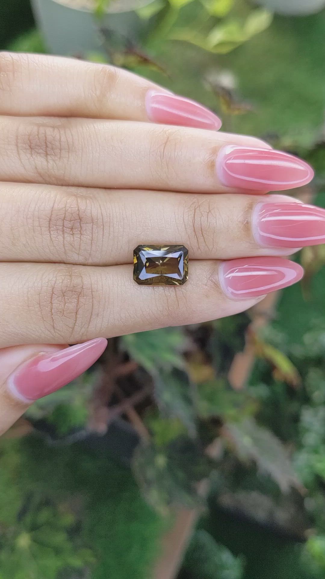 4.56 Ct. Chrysoberyl from Ceylon (Sri Lanka) Size Video