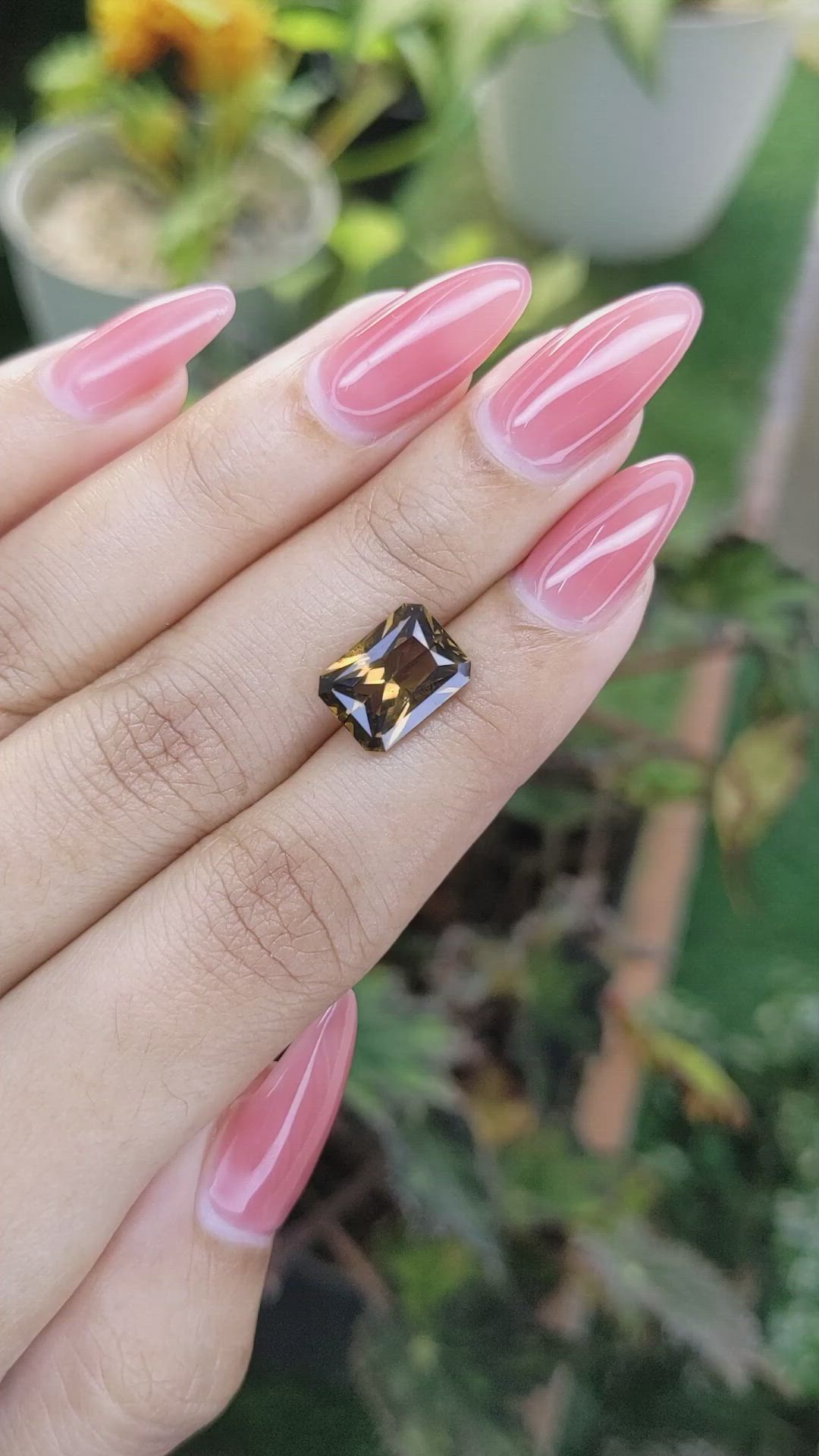 4.56 Ct. Chrysoberyl from Ceylon (Sri Lanka) Size Video