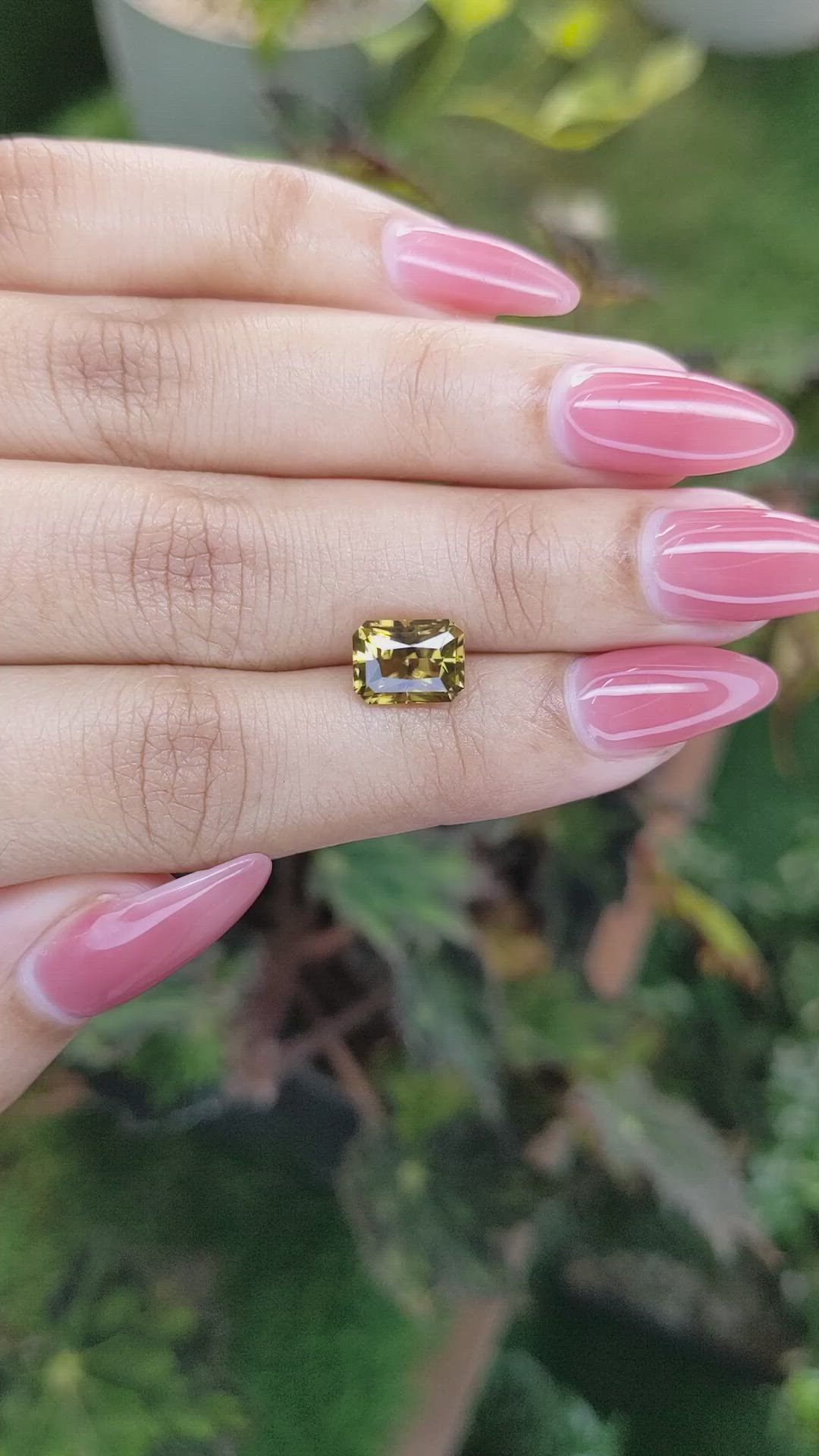 2.83 Ct. Chrysoberyl from Ceylon (Sri Lanka) Size Video