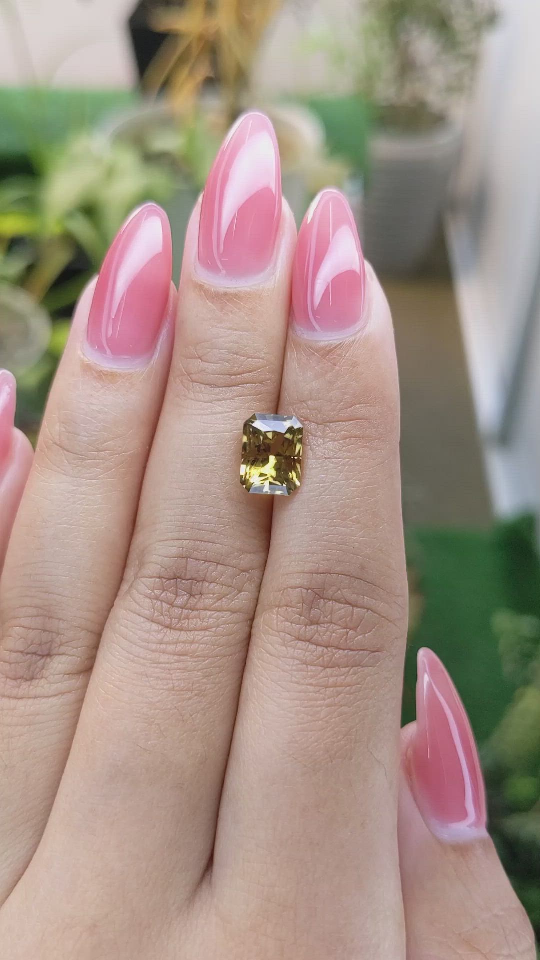 2.83 Ct. Chrysoberyl from Ceylon (Sri Lanka) Size Video