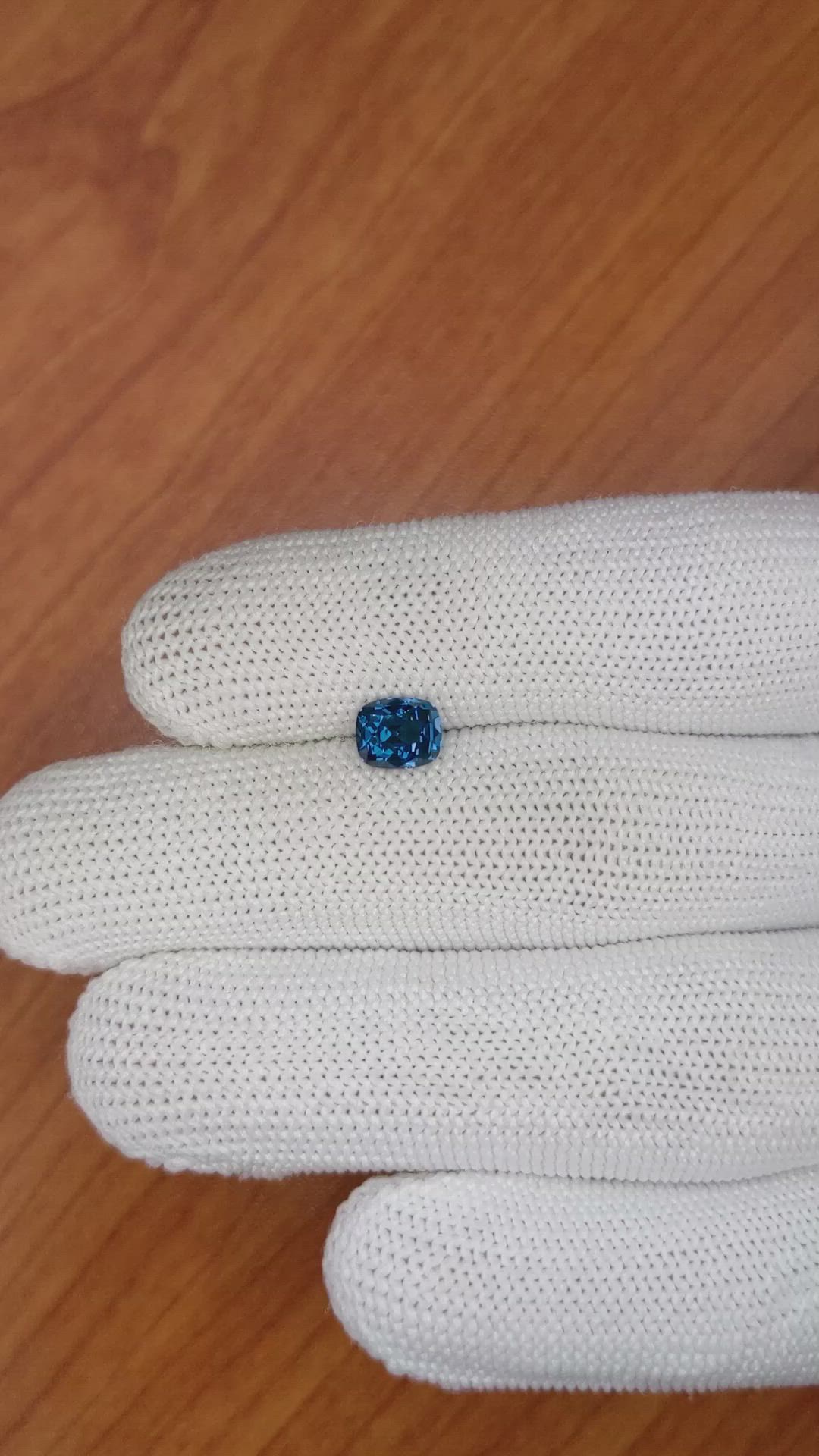1.34 Ct. Cobalt Spinel from Ceylon (Sri Lanka) Size Video