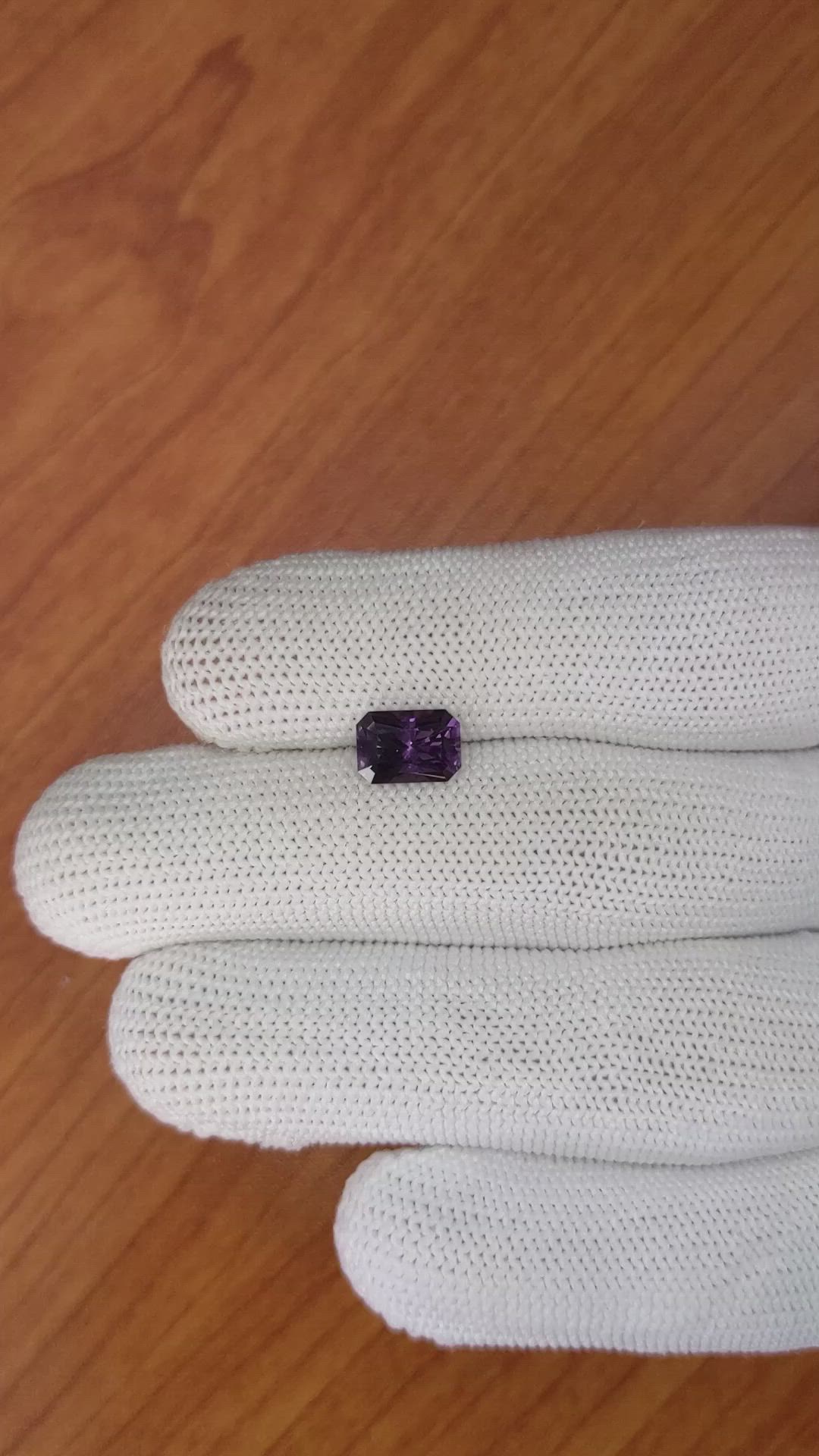 2.15 Ct. Spinel from Ceylon (Sri Lanka) Size Video