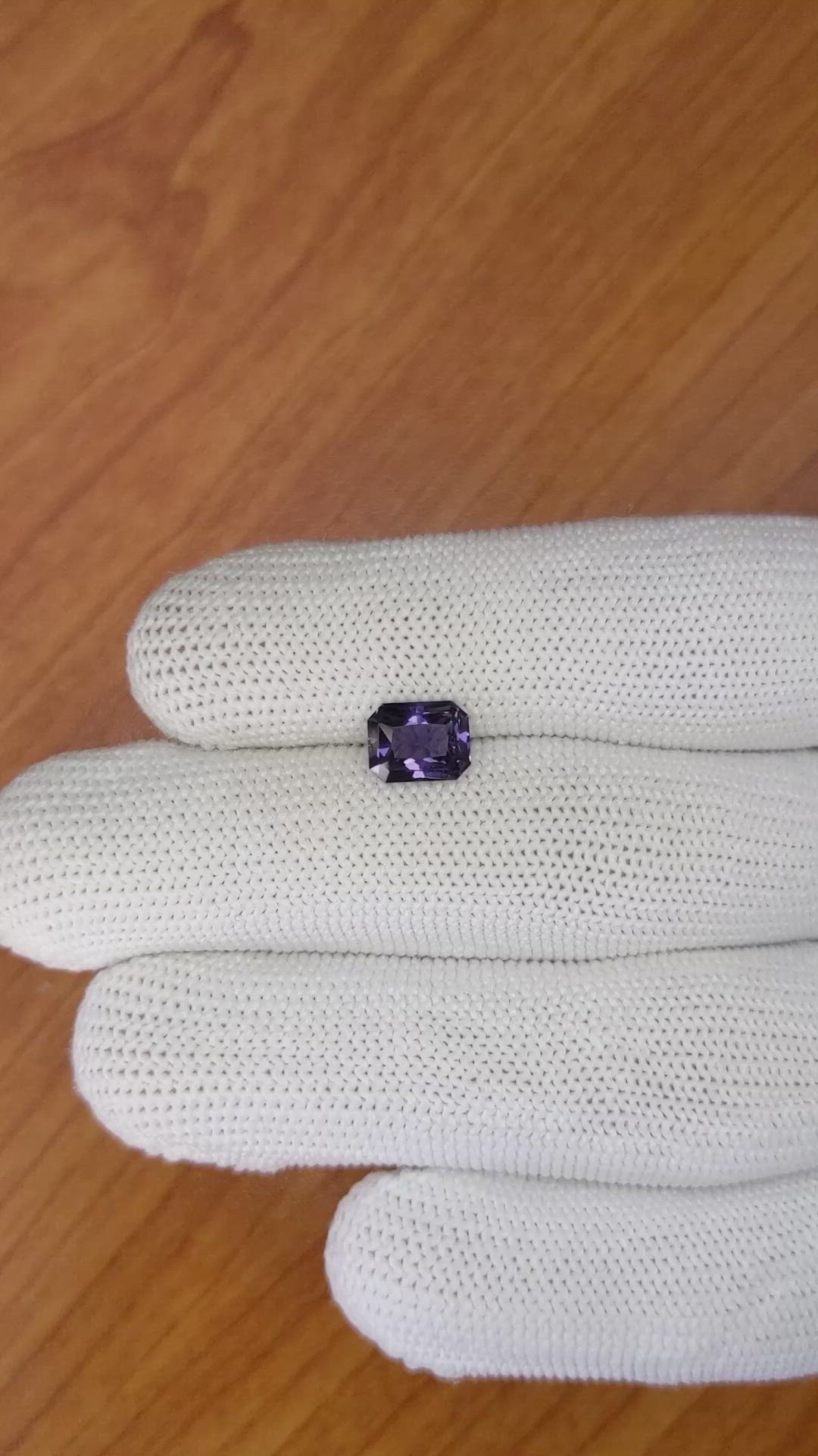 1.71 Ct. Spinel from Ceylon (Sri Lanka) Size Video