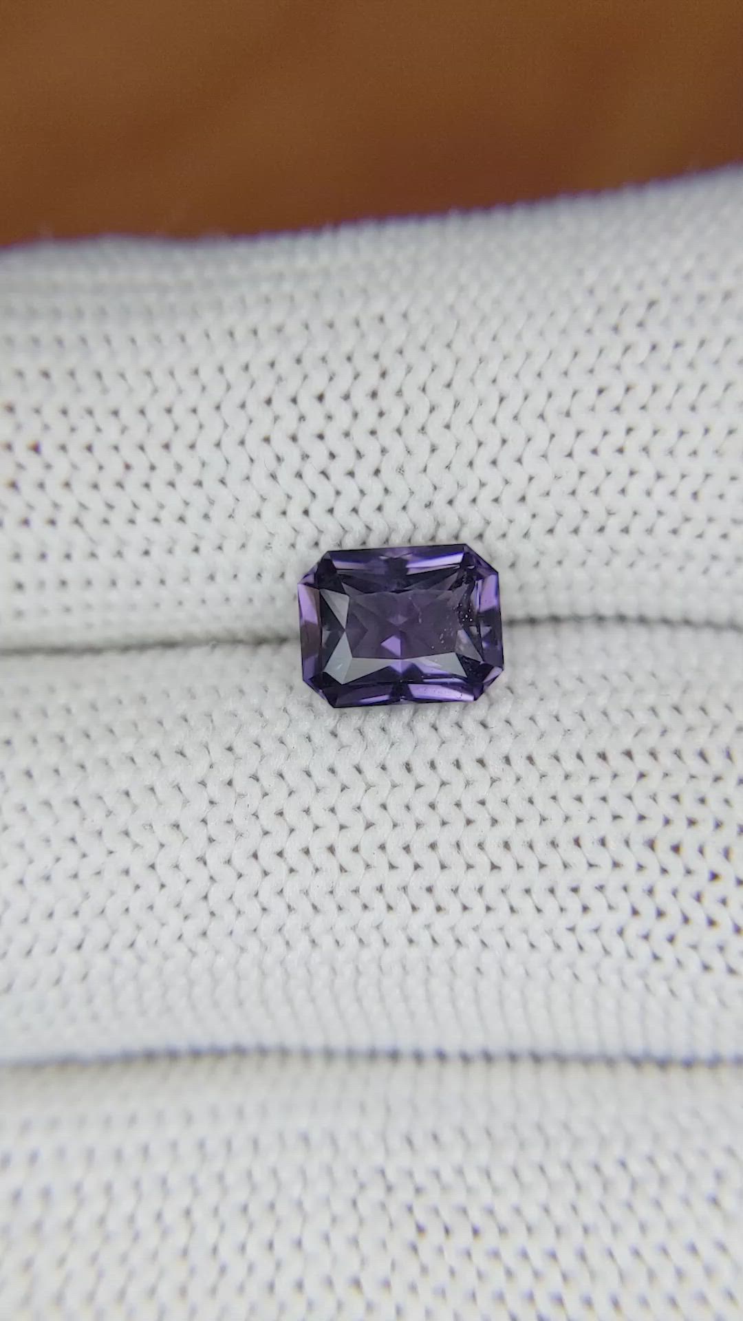 1.71 Ct. Spinel from Ceylon (Sri Lanka) Size Video