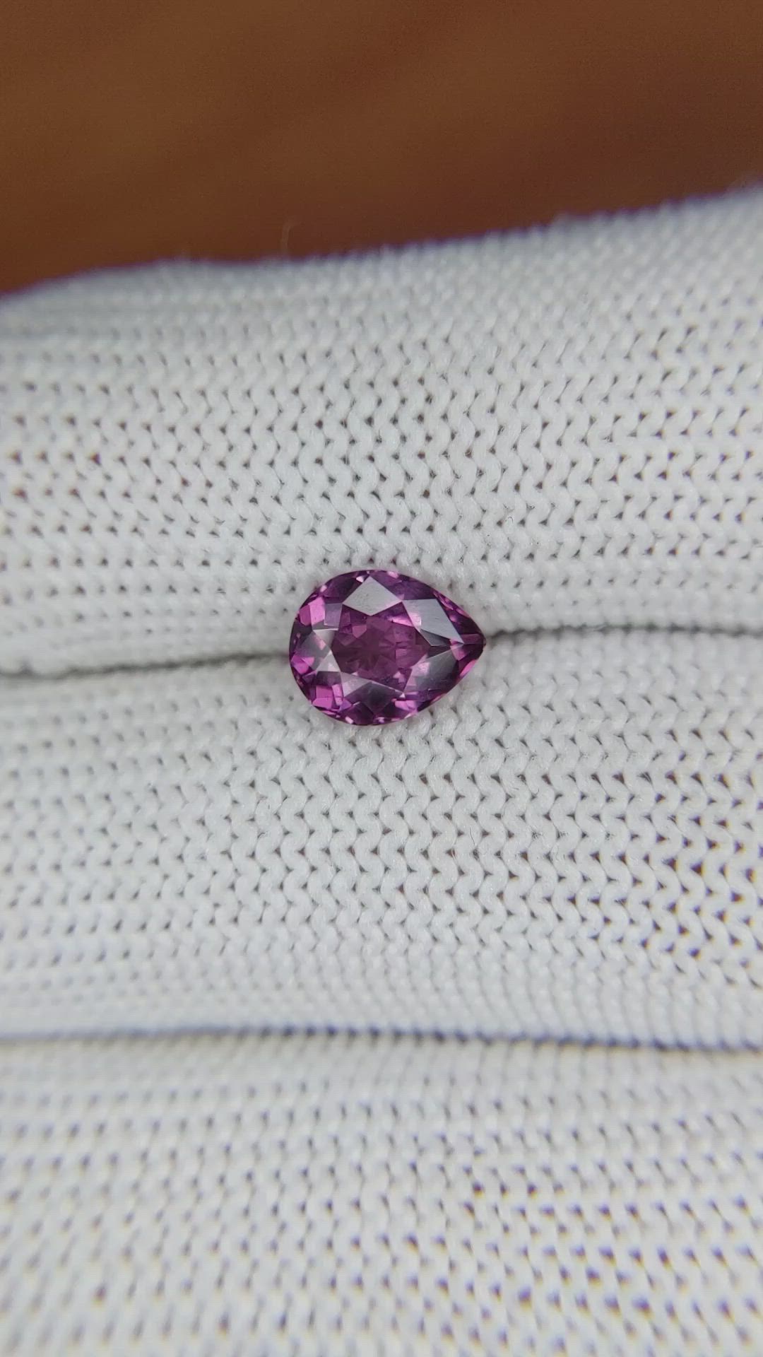 1.25 Ct. Spinel from Ceylon (Sri Lanka) Size Video