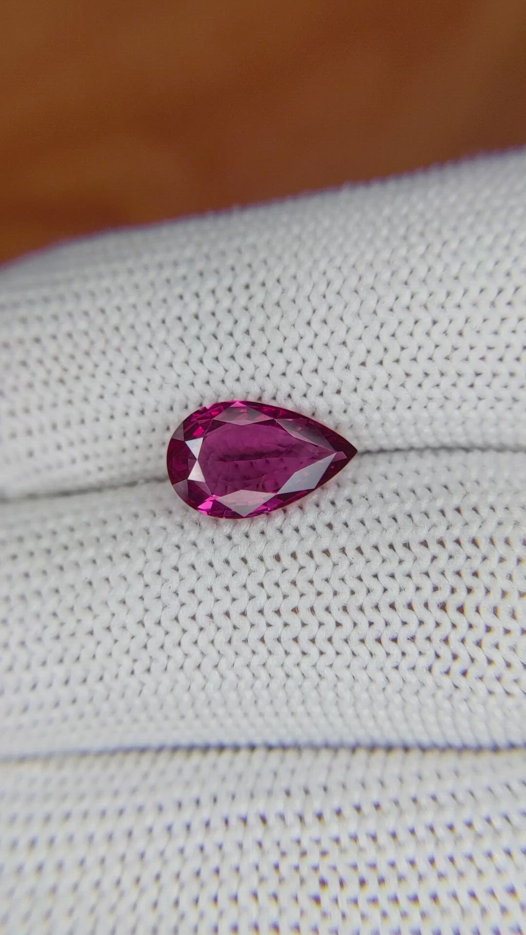 1.95 Ct. Spinel from Ceylon (Sri Lanka) Size Video