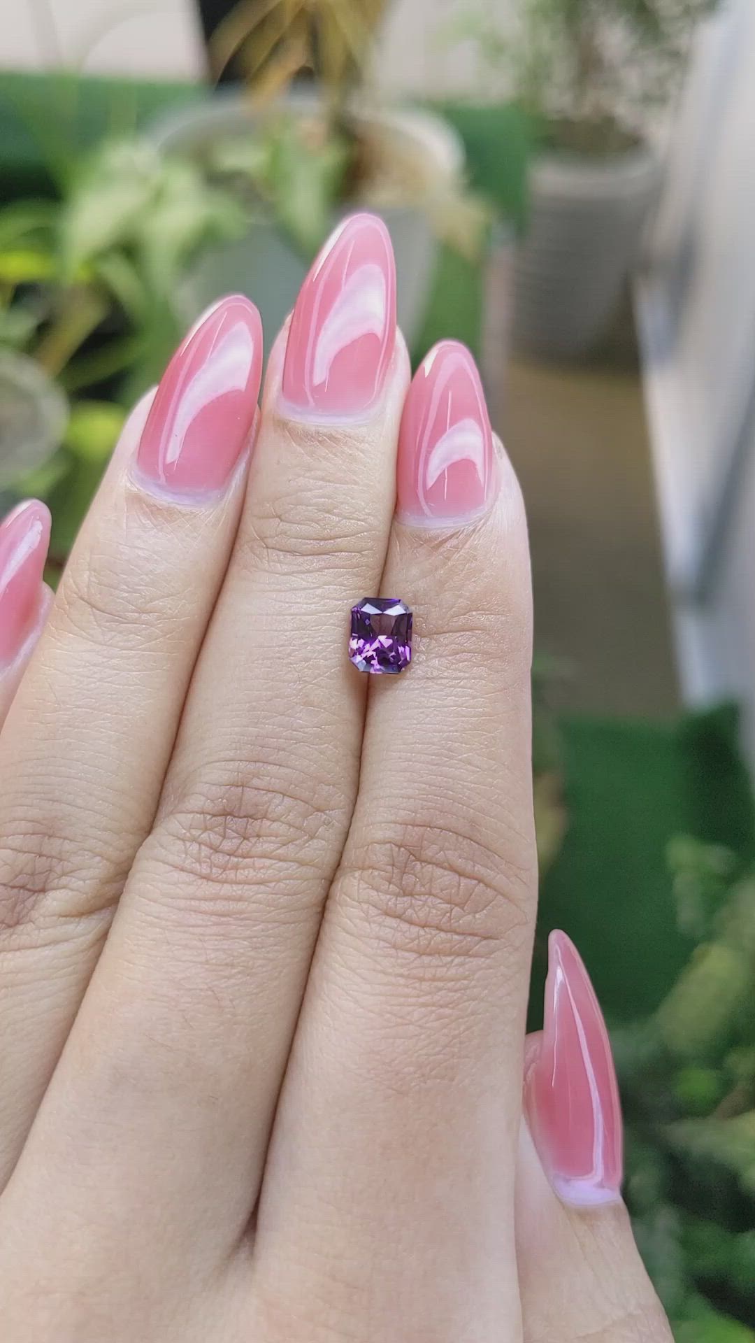 1.05 Ct. Spinel from Ceylon (Sri Lanka) Size Video