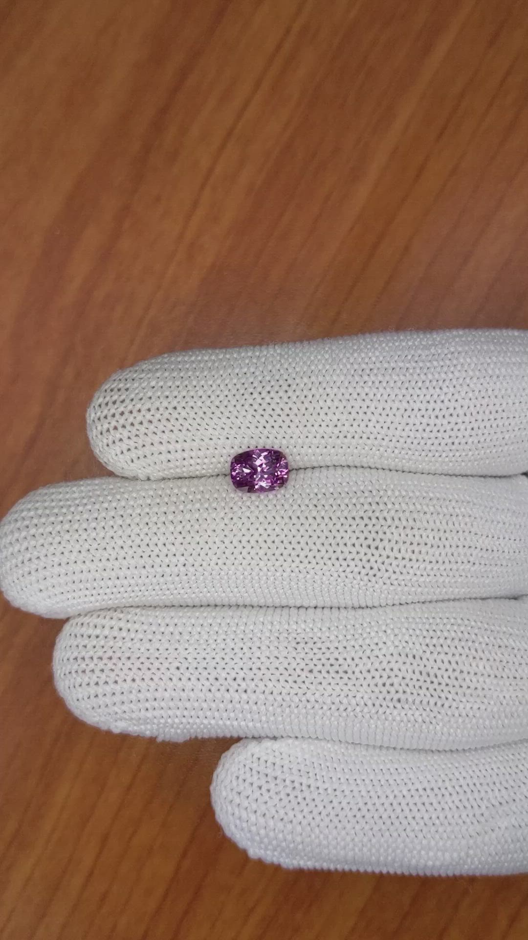1.26 Ct. Spinel from Ceylon (Sri Lanka) Size Video