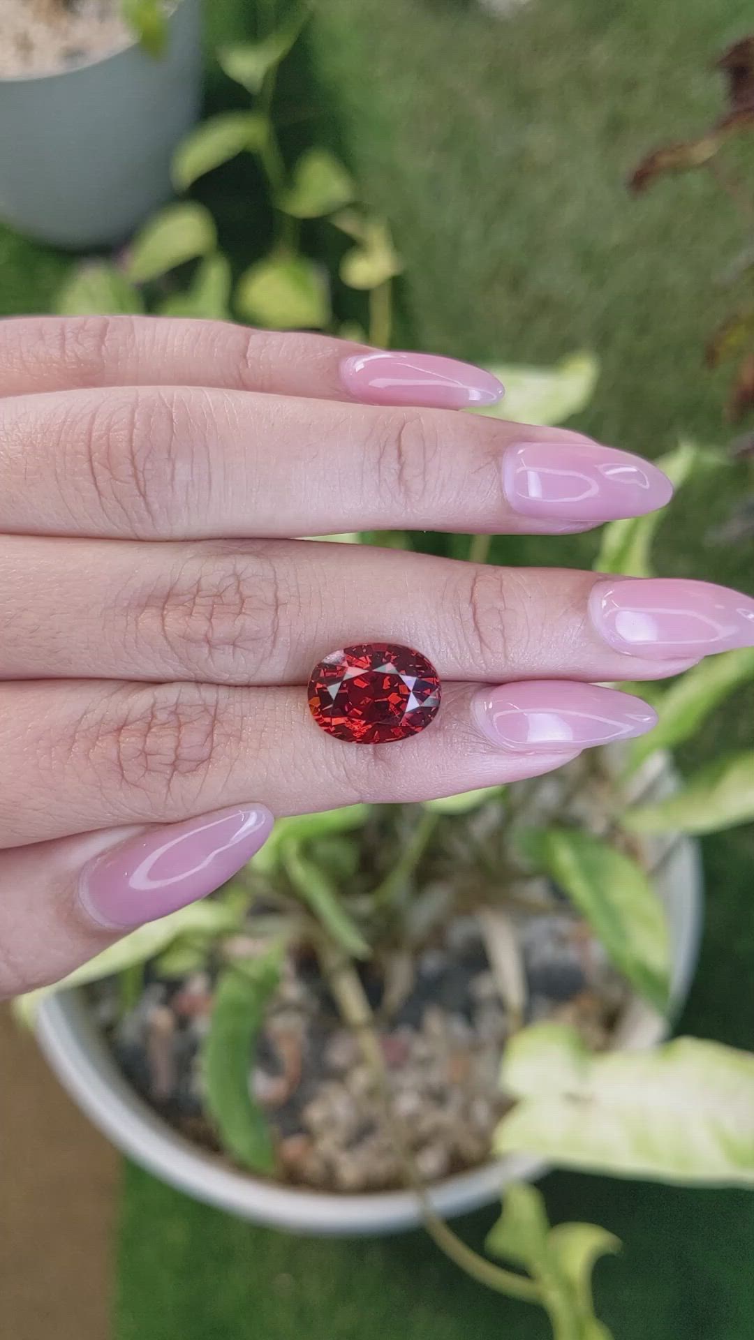 10.34 Ct. Garnet from Ceylon (Sri Lanka) Size Video