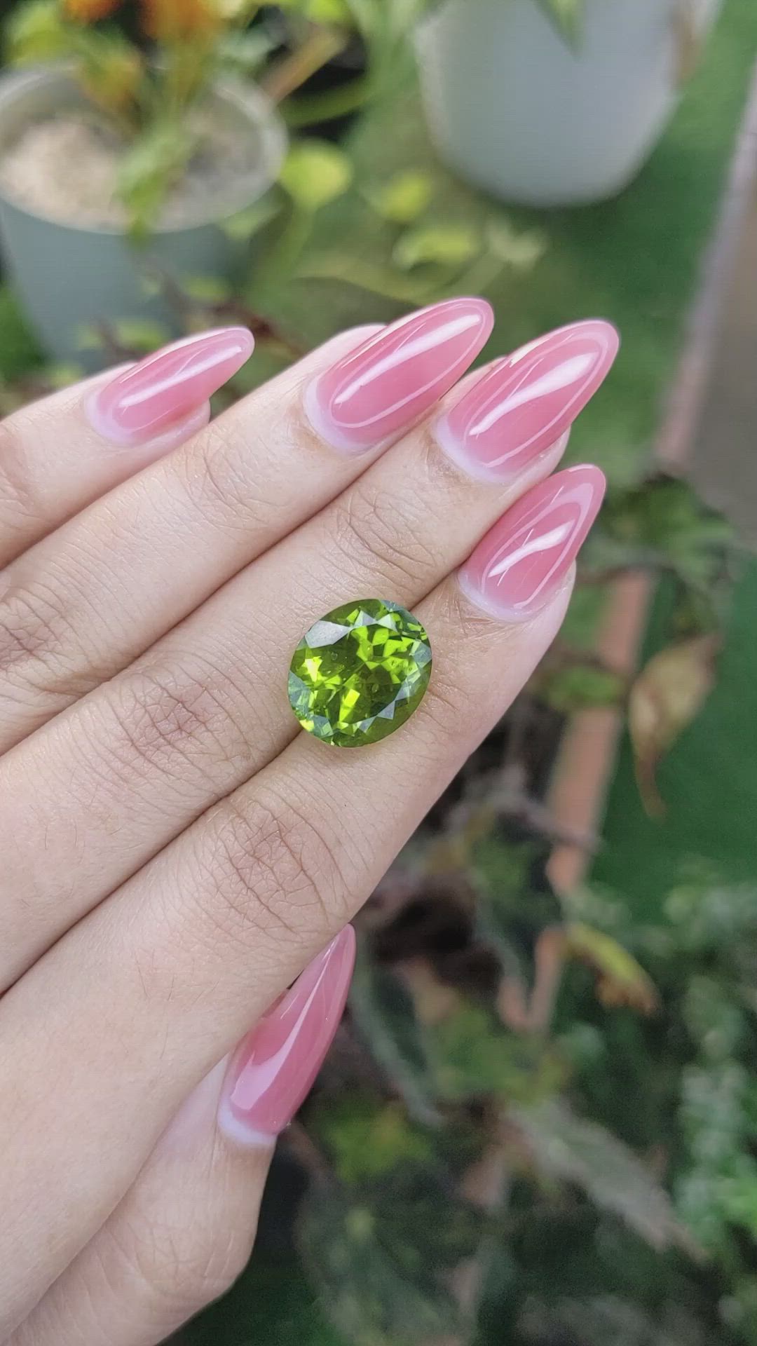 9.61 Ct. Peridot from Pakistan Size Video