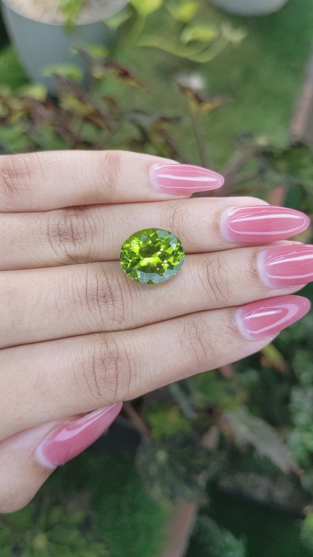 9.61 Ct. Peridot from Pakistan Size Video