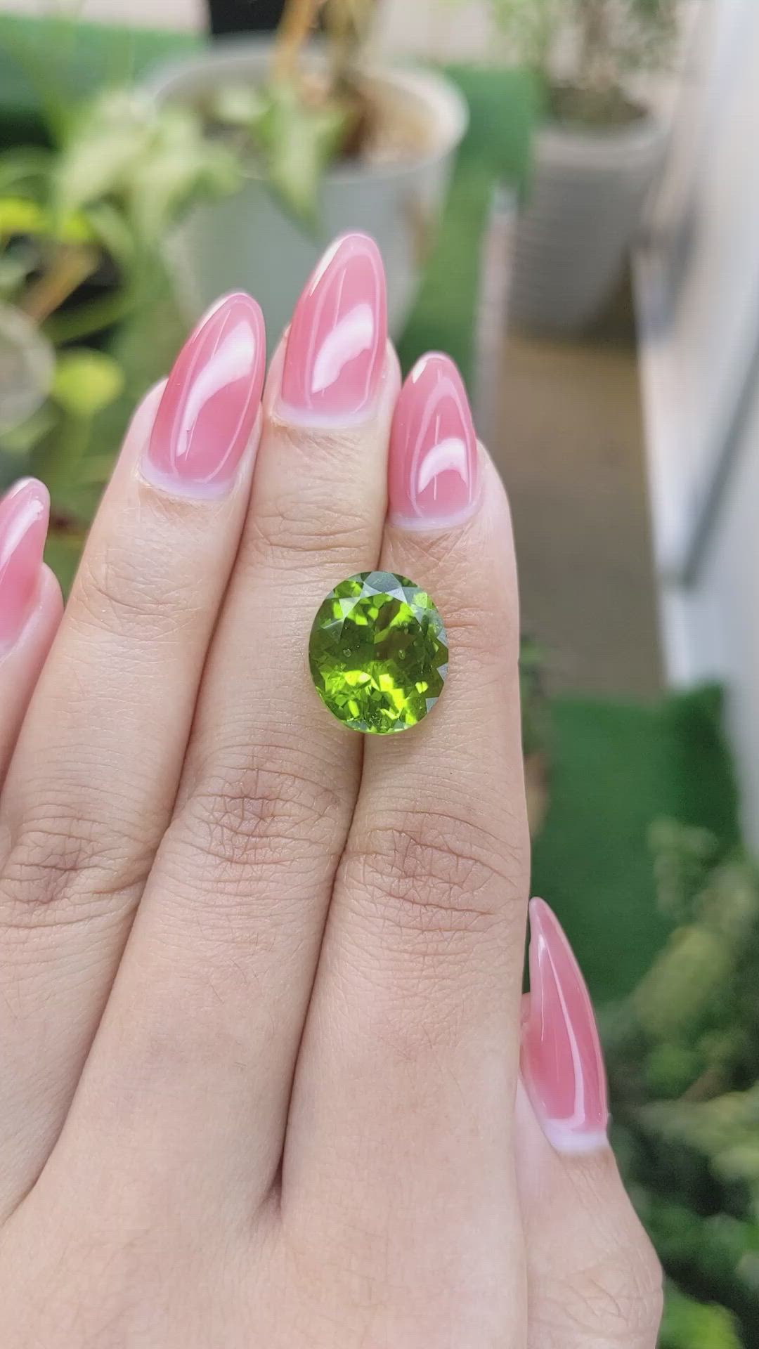 9.61 Ct. Peridot from Pakistan Size Video