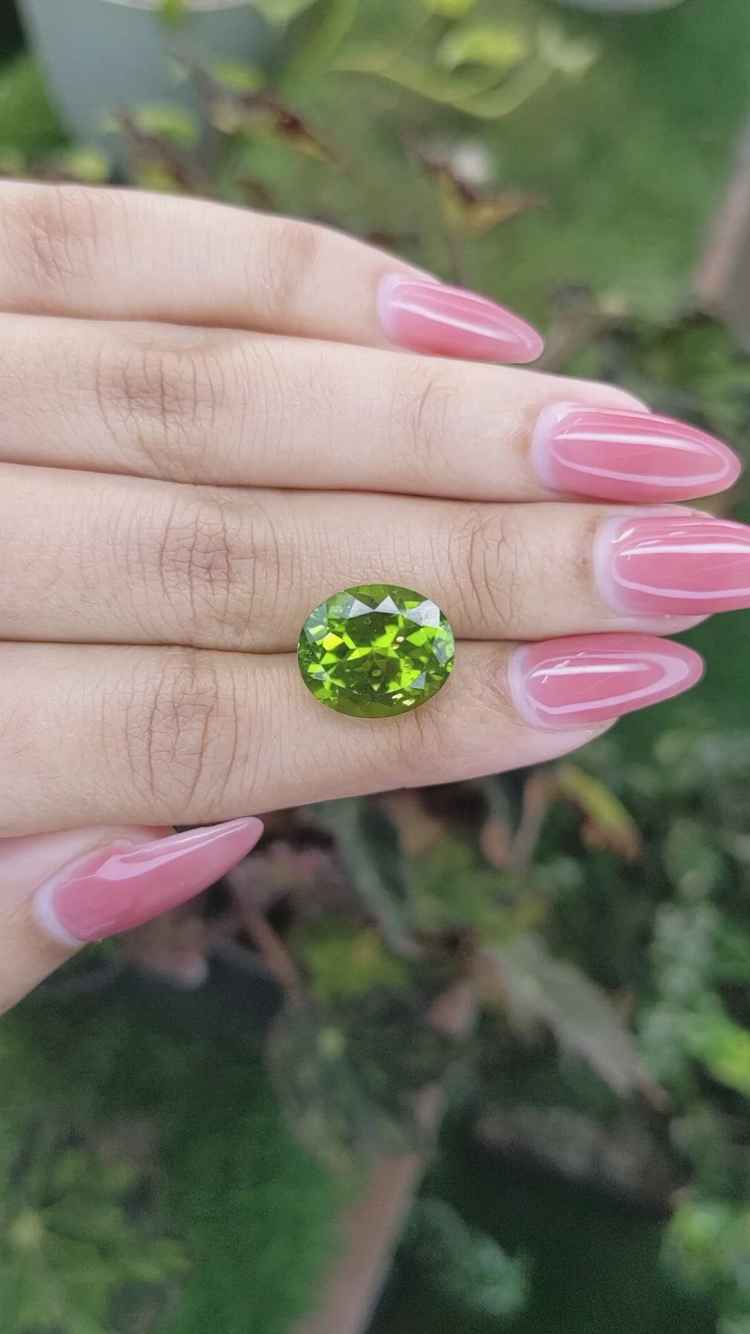 9.61 Ct. Peridot from Pakistan Size Video