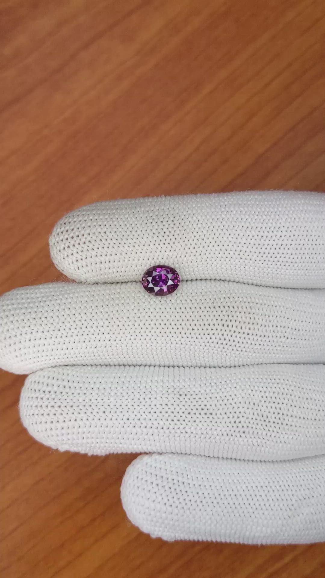 1.32 Ct. Spinel from Ceylon (Sri Lanka) Size Video