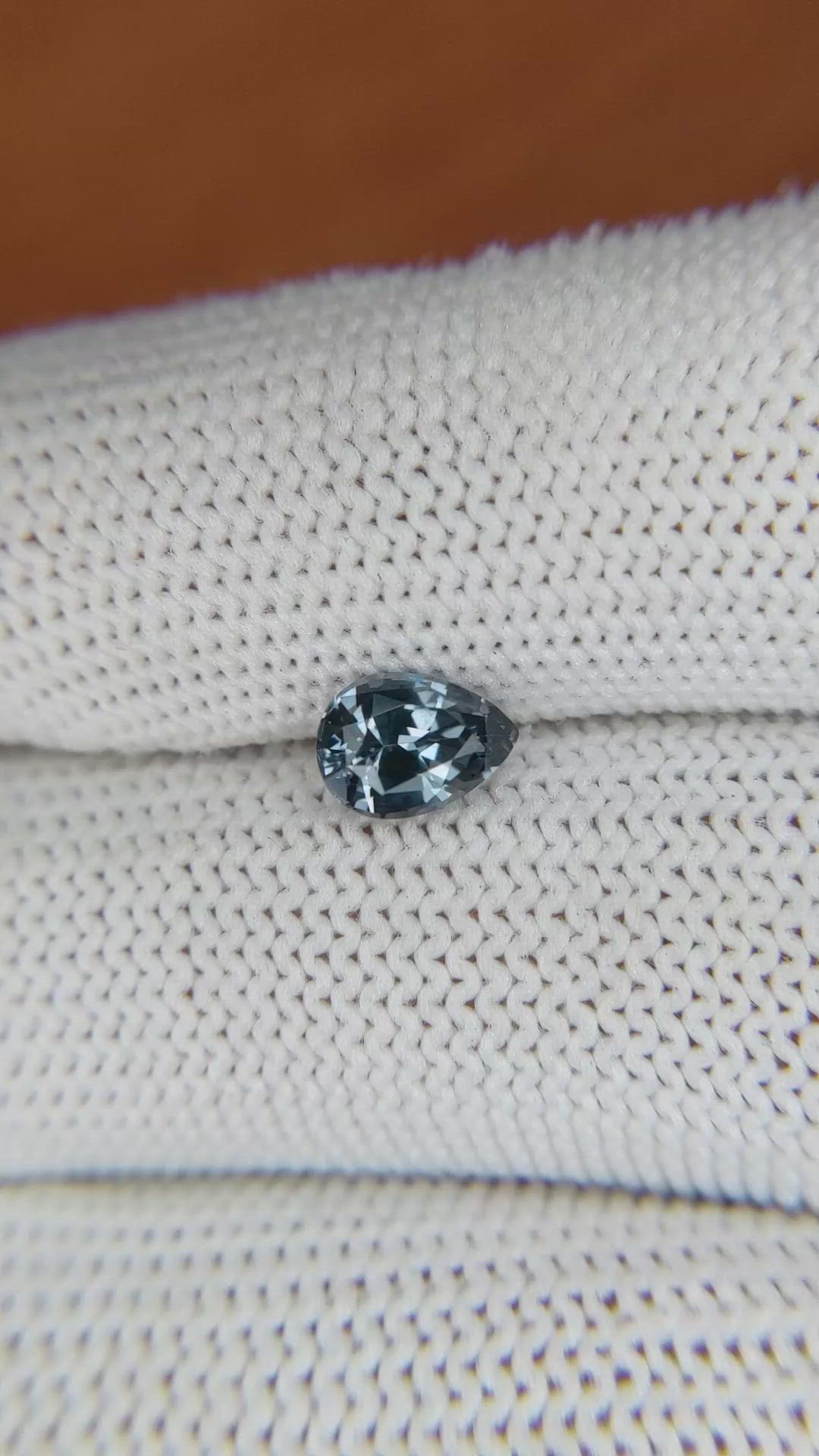 1.04 Ct. Spinel from Ceylon (Sri Lanka) Size Video