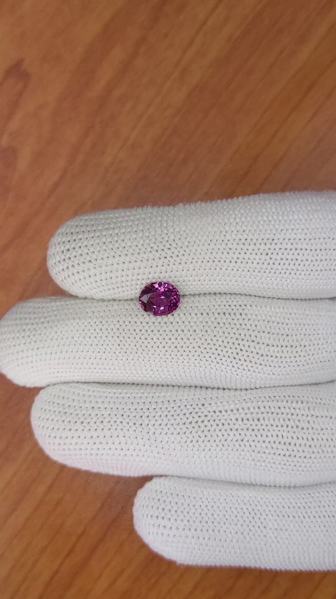 1.27 Ct. Spinel from Ceylon (Sri Lanka) Size Video