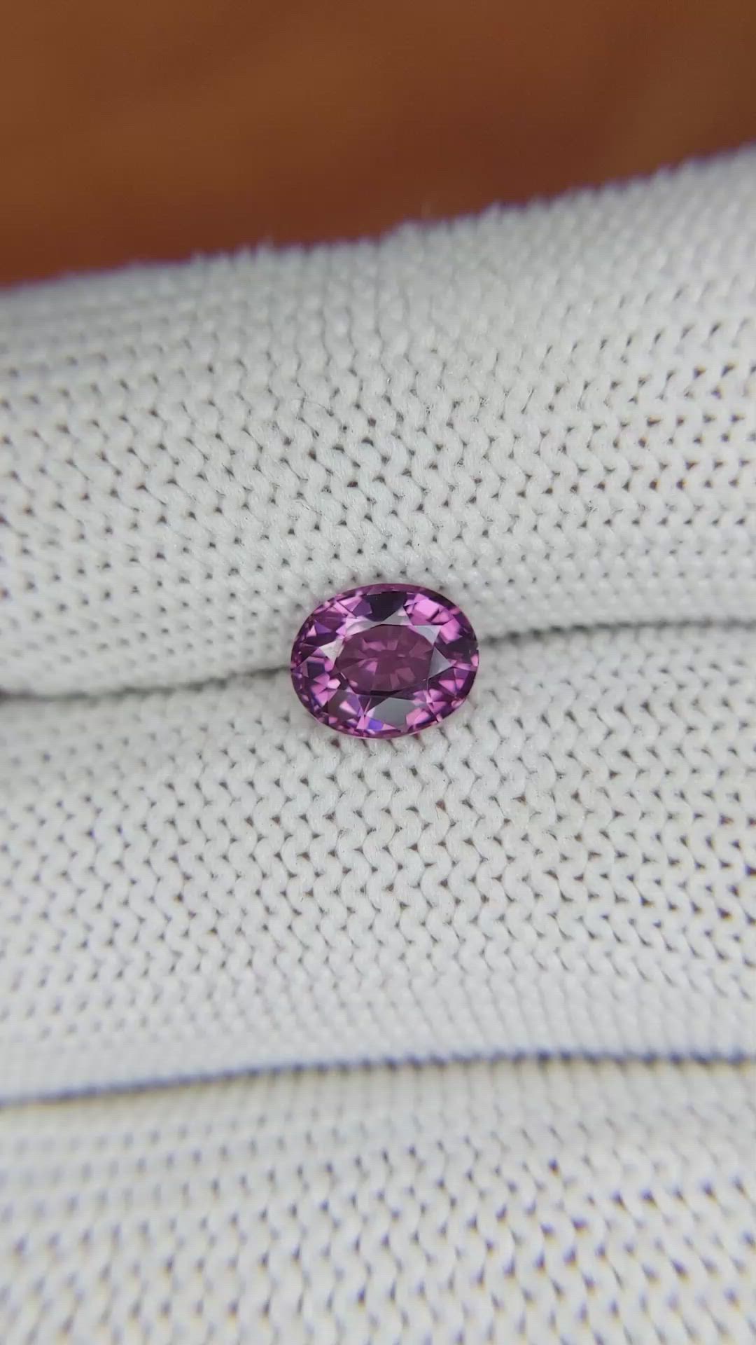 1.27 Ct. Spinel from Ceylon (Sri Lanka) Size Video