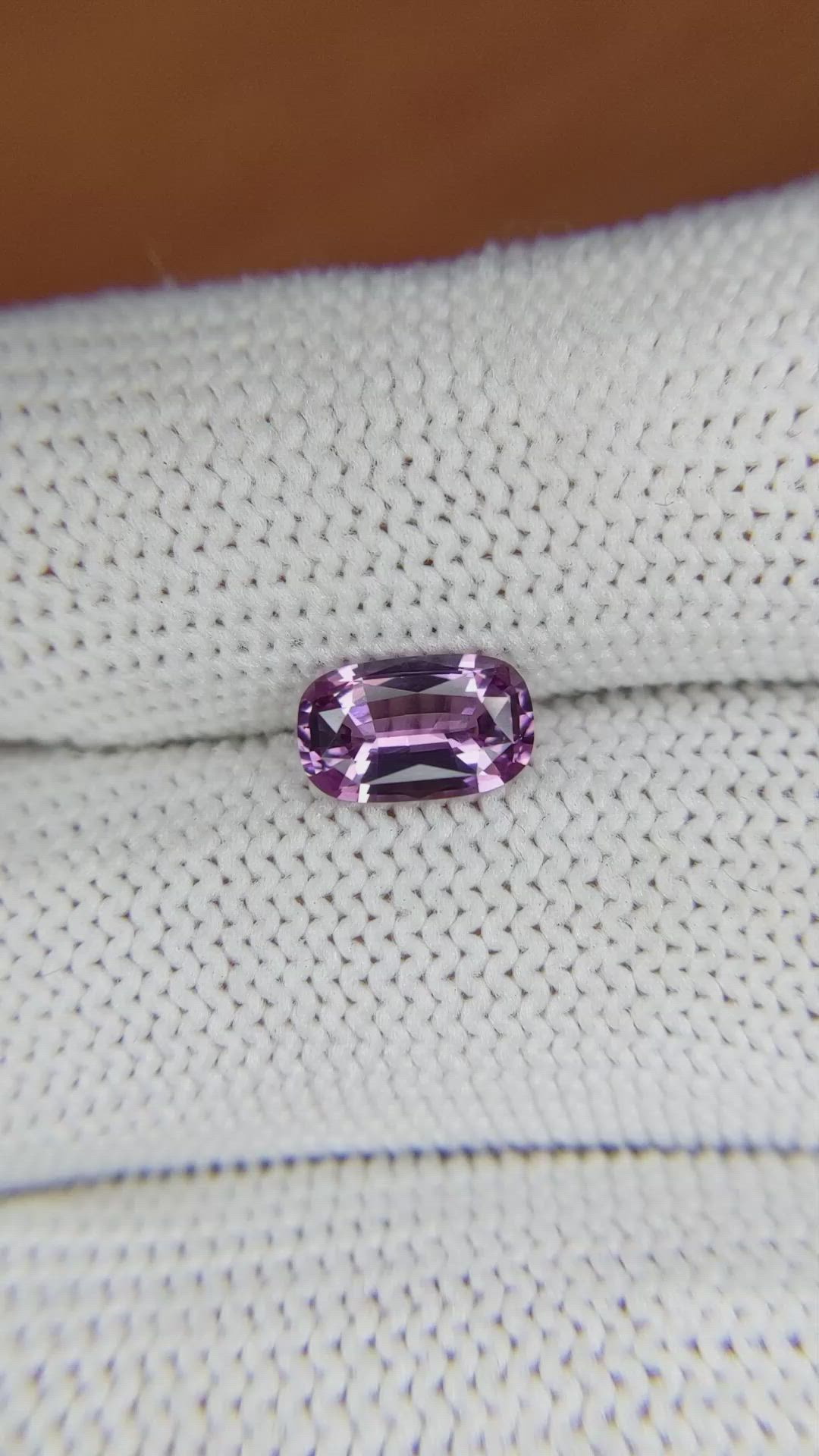1.21 Ct. Spinel from Ceylon (Sri Lanka) Size Video