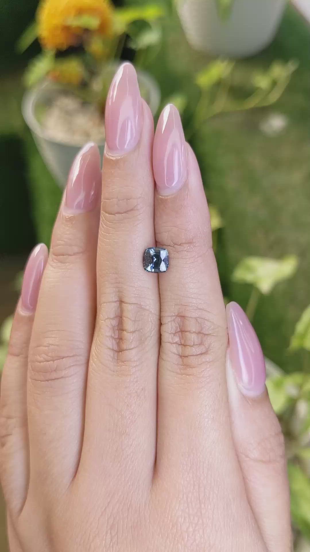 1.01 Ct. Spinel from Ceylon (Sri Lanka) Size Video