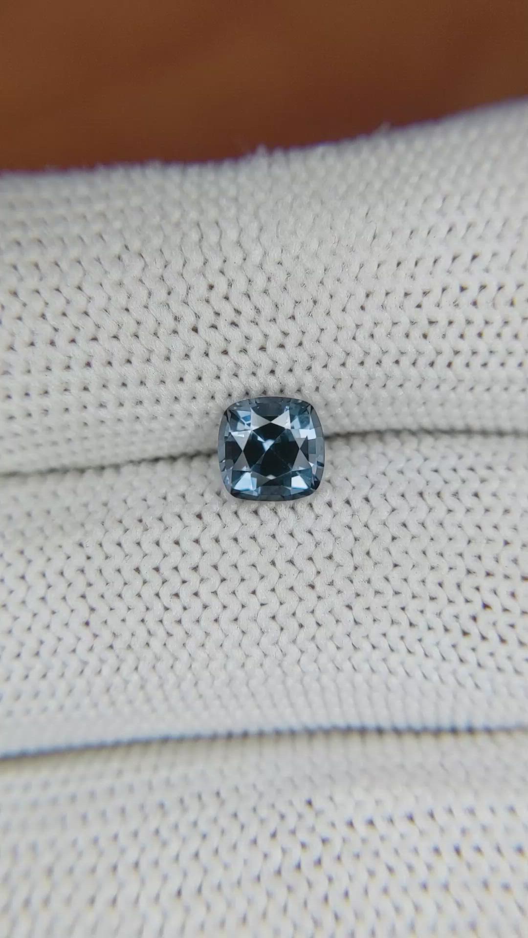1.01 Ct. Spinel from Ceylon (Sri Lanka) Size Video