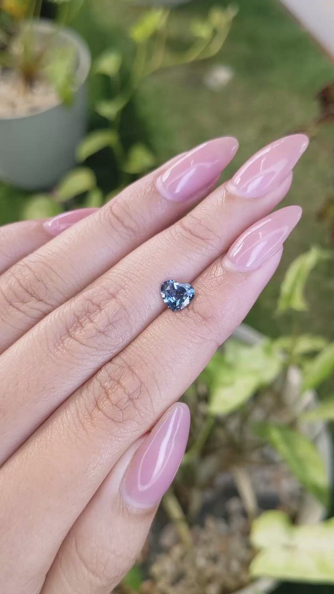 1.00 Ct. Spinel from Ceylon (Sri Lanka) Size Video