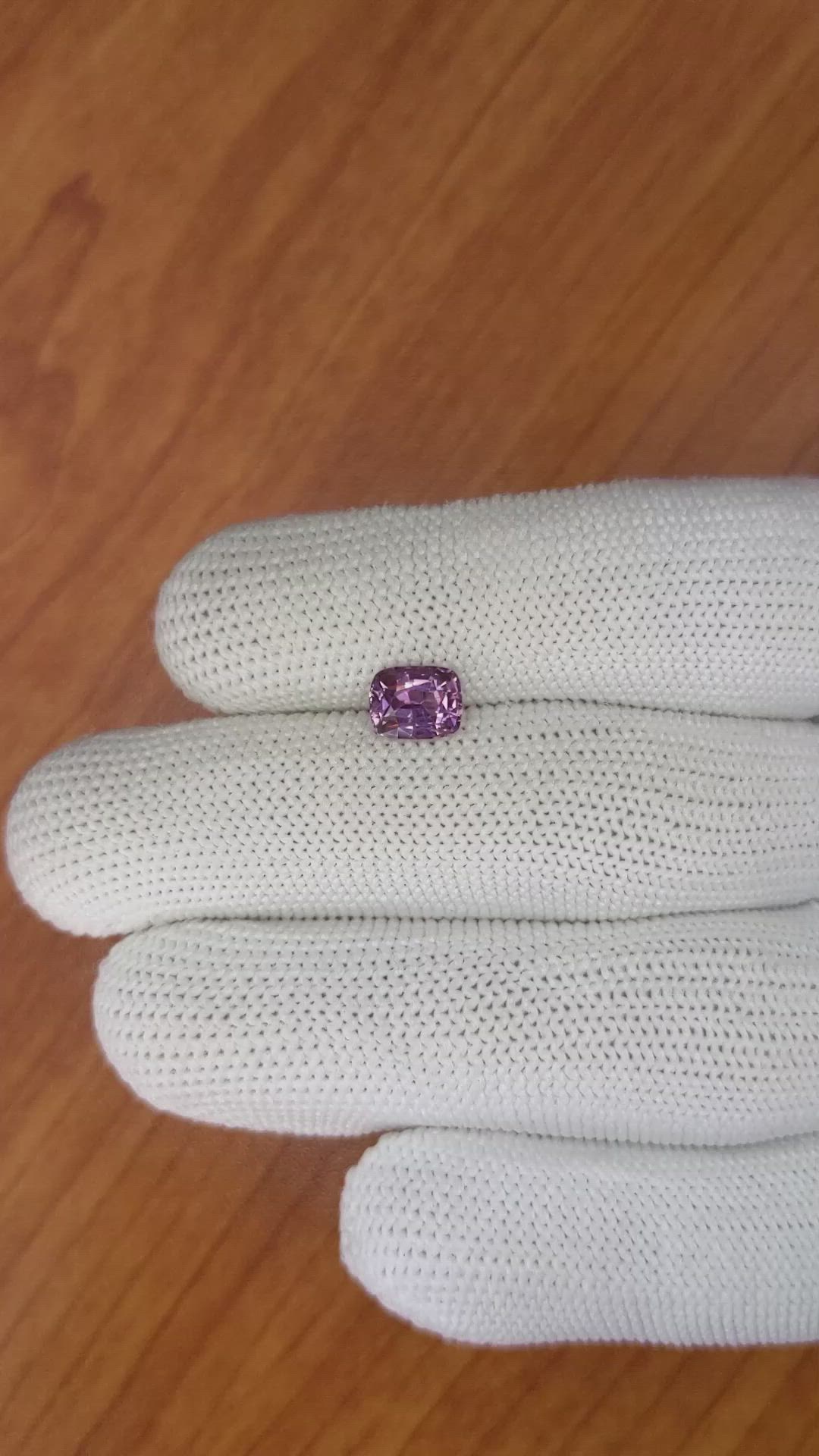 1.60 Ct. Spinel from Ceylon (Sri Lanka) Size Video
