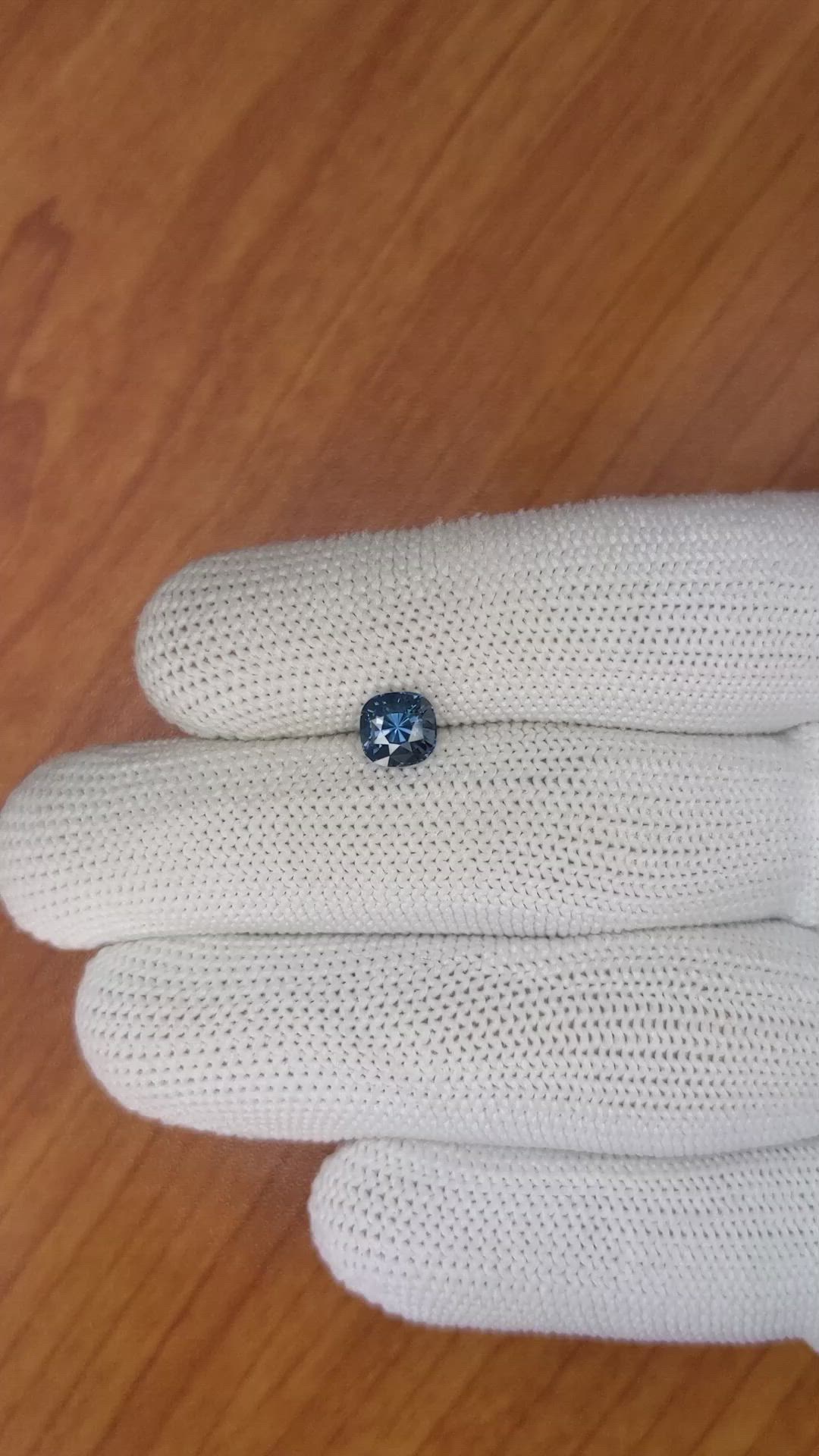 1.33 Ct. Spinel from Ceylon (Sri Lanka) Size Video