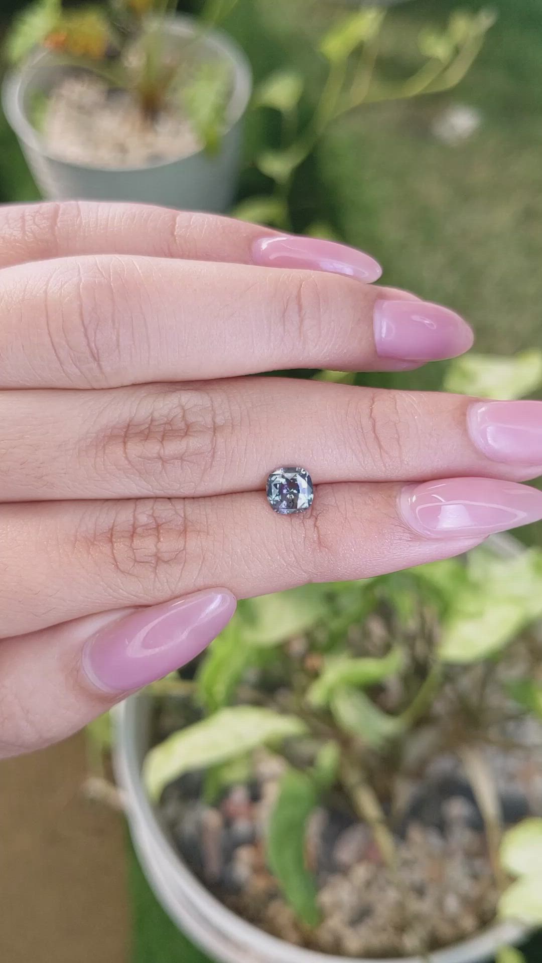 0.98 Ct. Spinel from Ceylon (Sri Lanka) Size Video