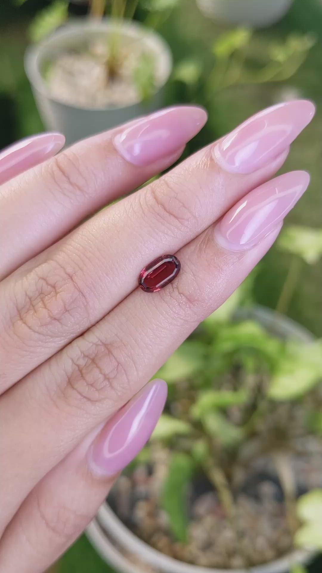 1.05 Ct. Almandine Garnet from Ceylon (Sri Lanka) Size Video
