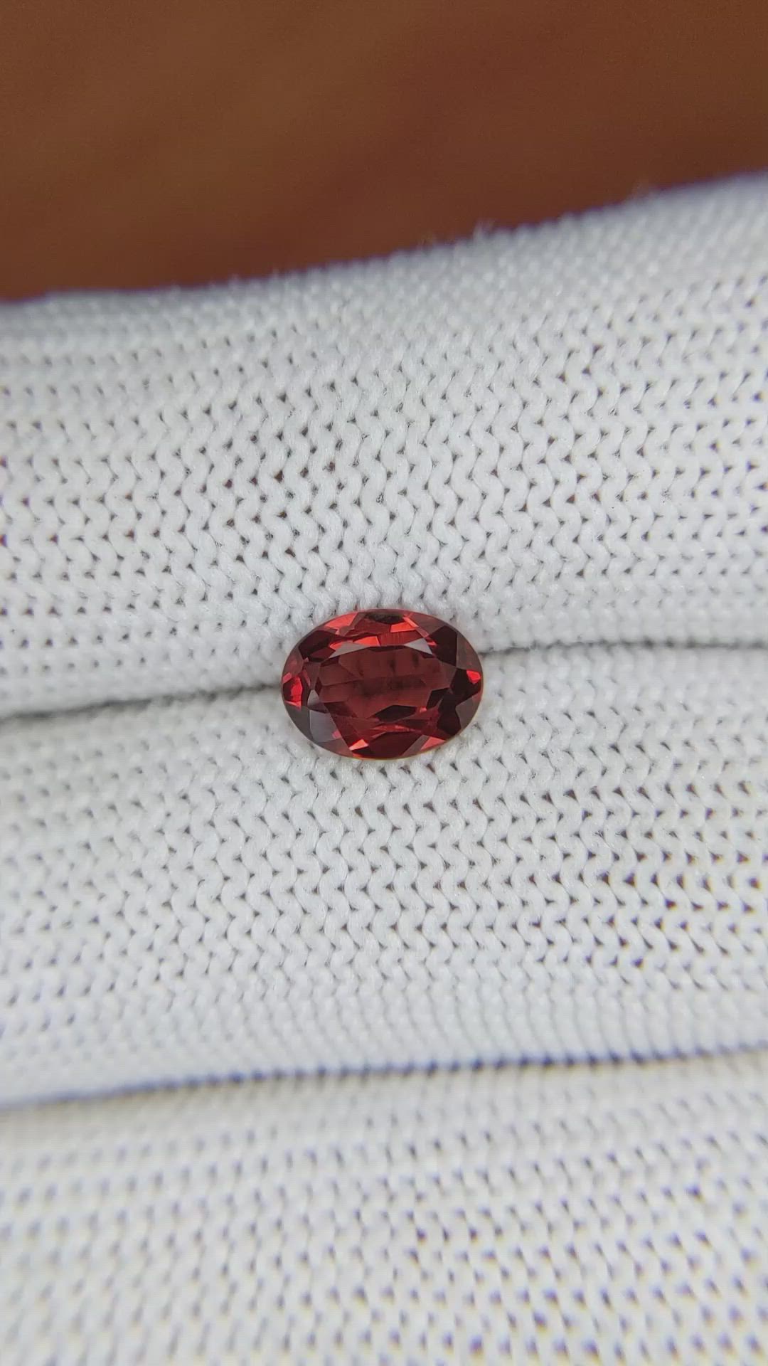 1.42 Ct. Almandine Garnet from Ceylon (Sri Lanka) Size Video