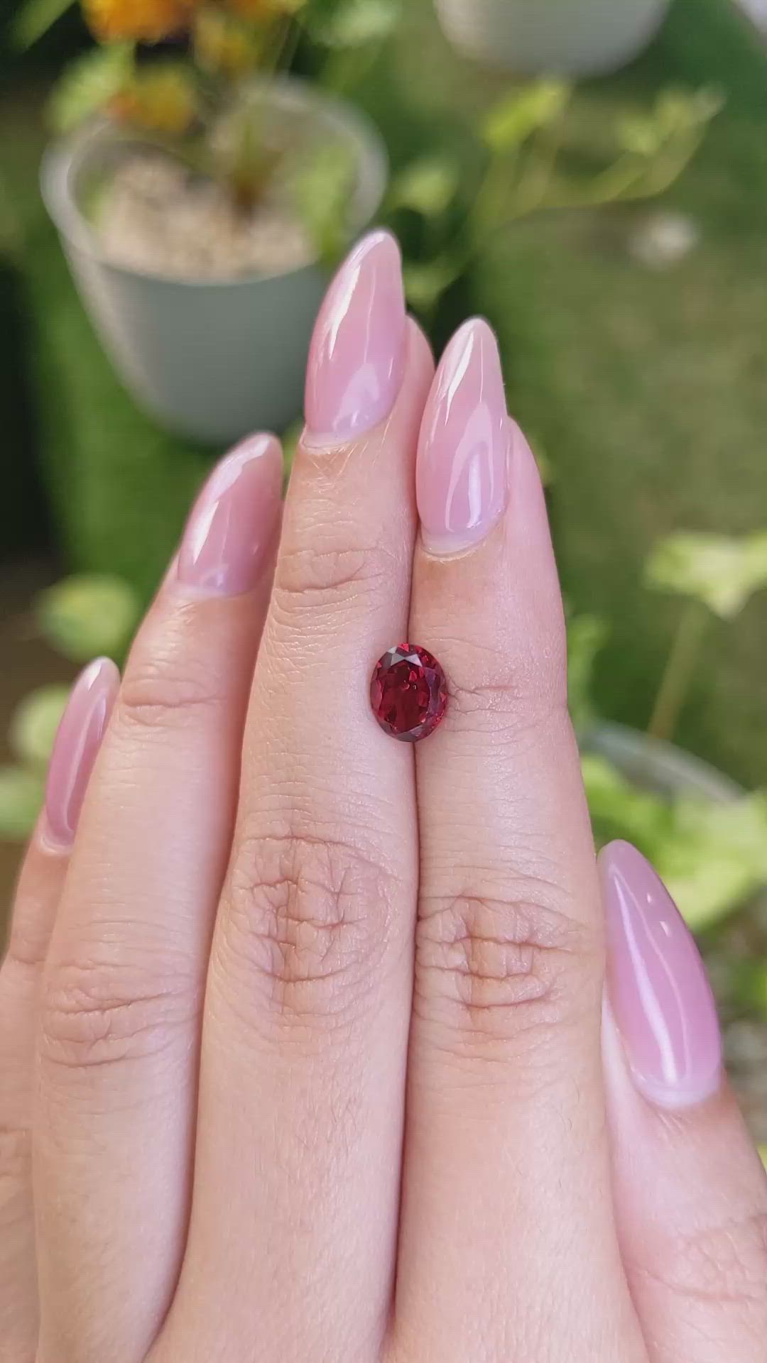 1.64 Ct. Almandine Garnet from Ceylon (Sri Lanka) Size Video