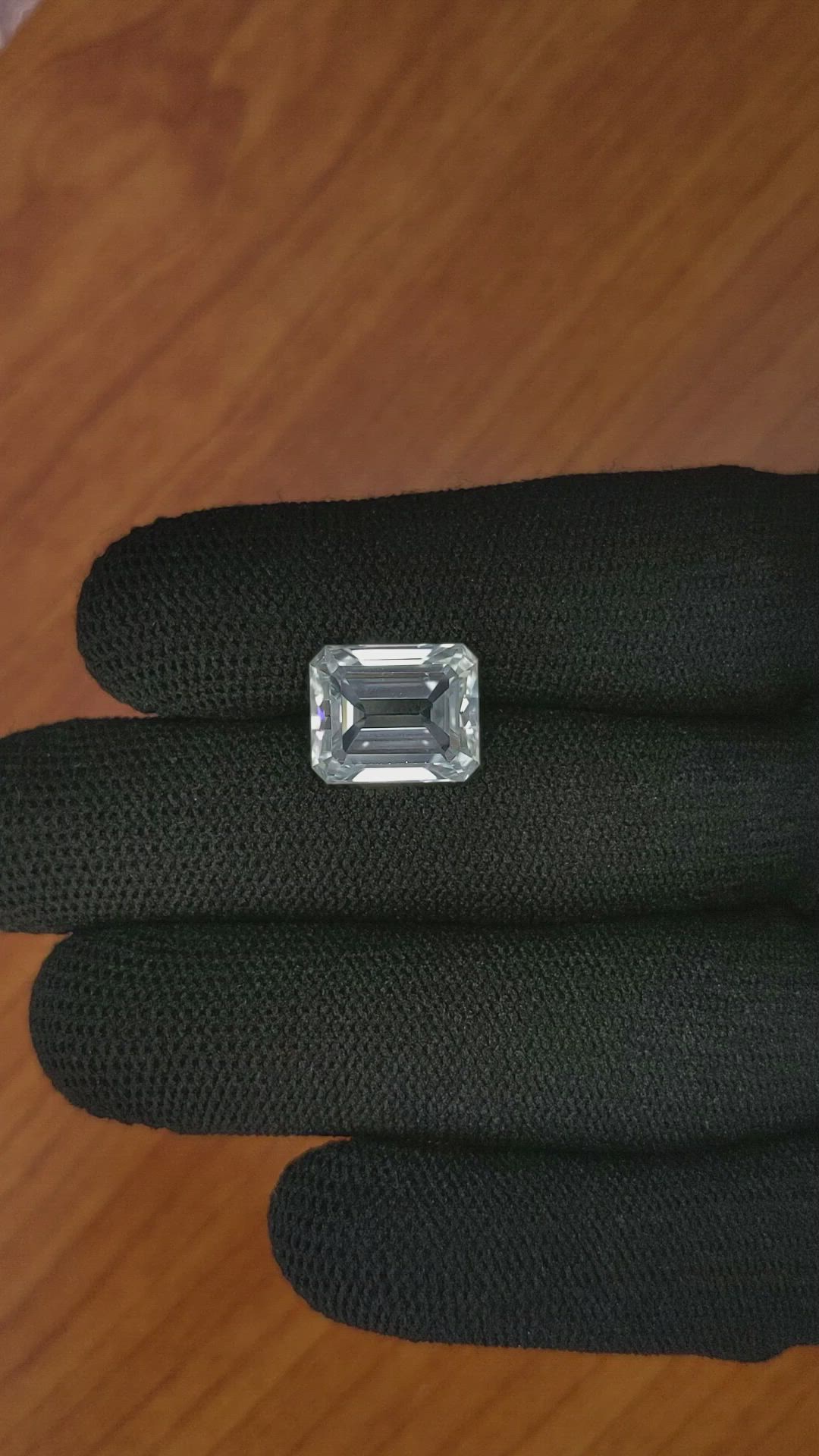 10.22 Ct. Zircon from Ceylon (Sri Lanka) Size Video