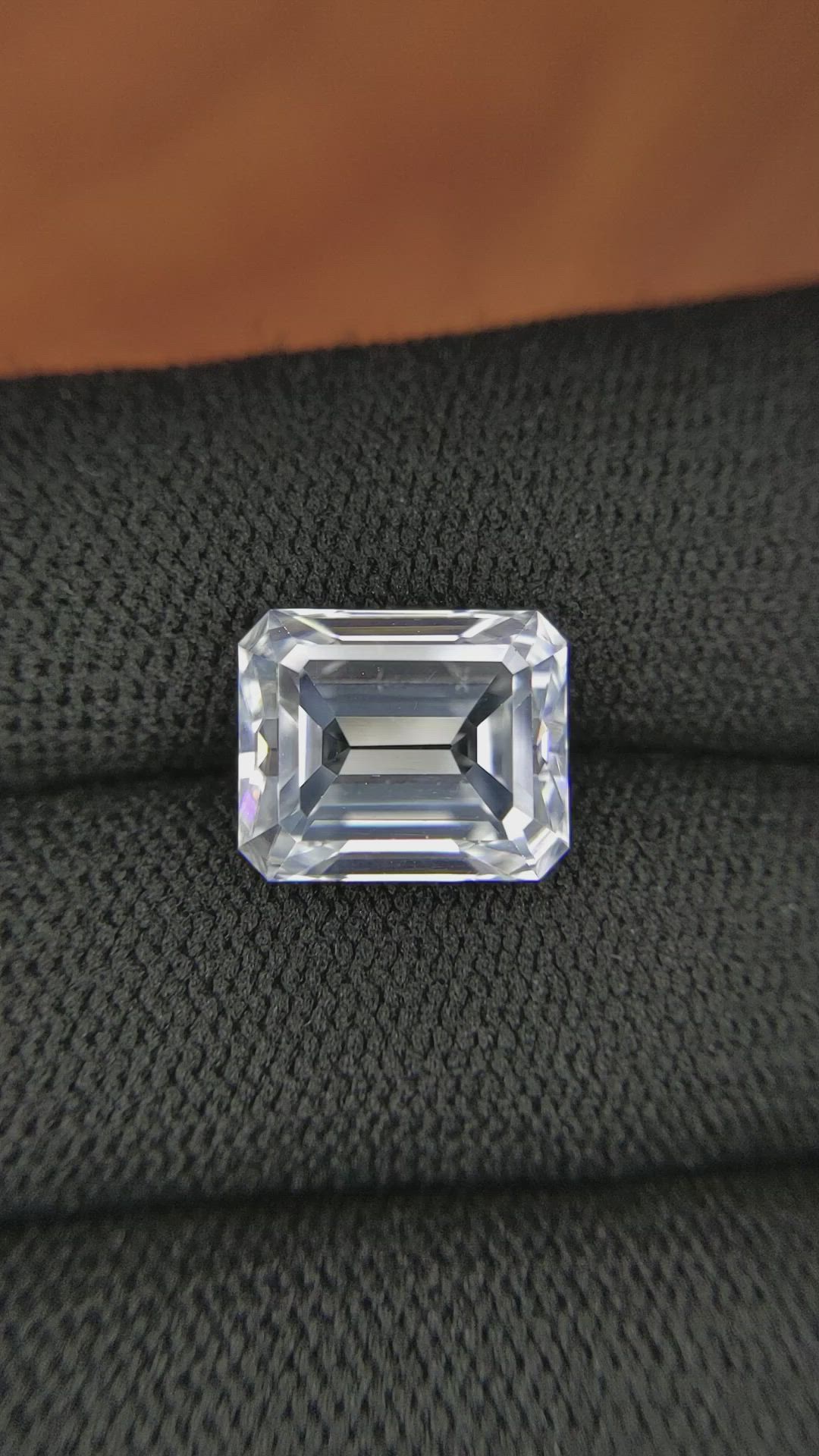 10.22 Ct. Zircon from Ceylon (Sri Lanka) Size Video