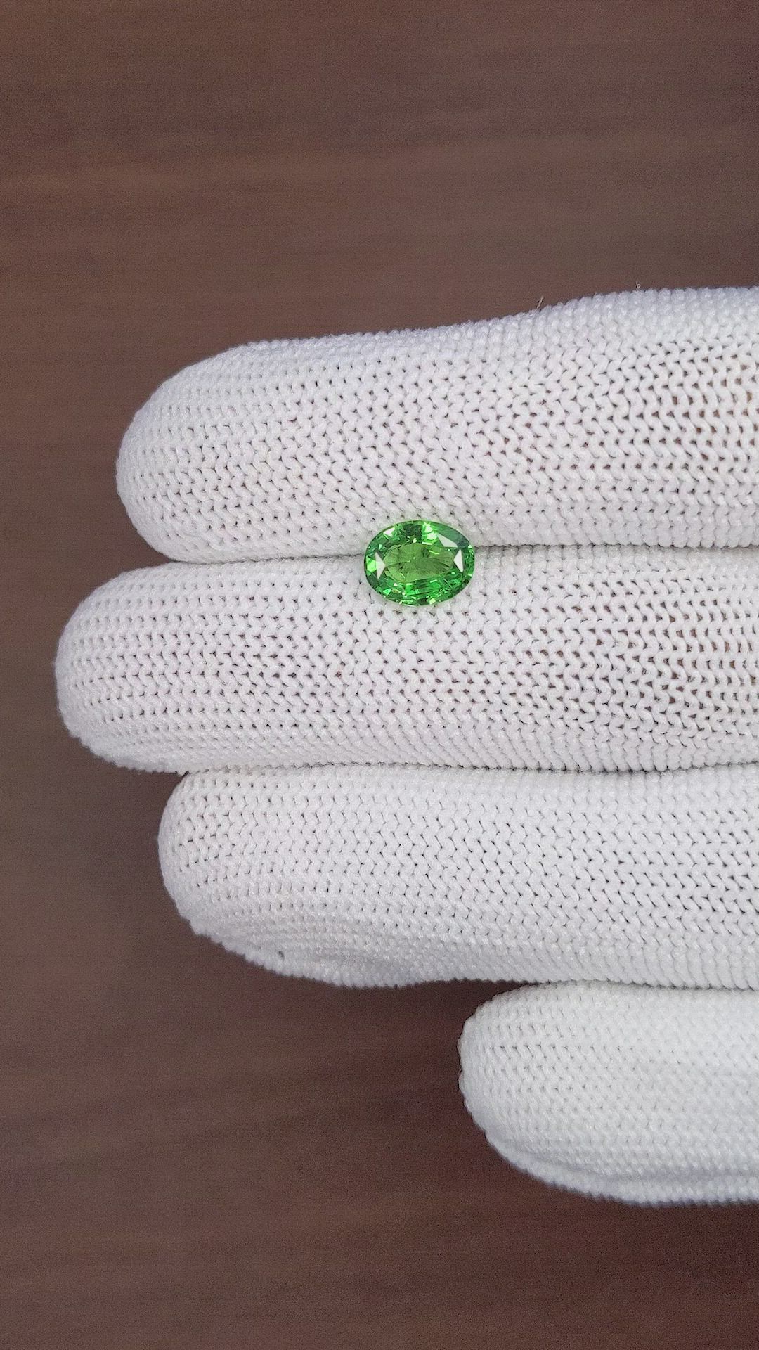 1.56 Ct. Tsavorite Garnet from Tanzania Size Video