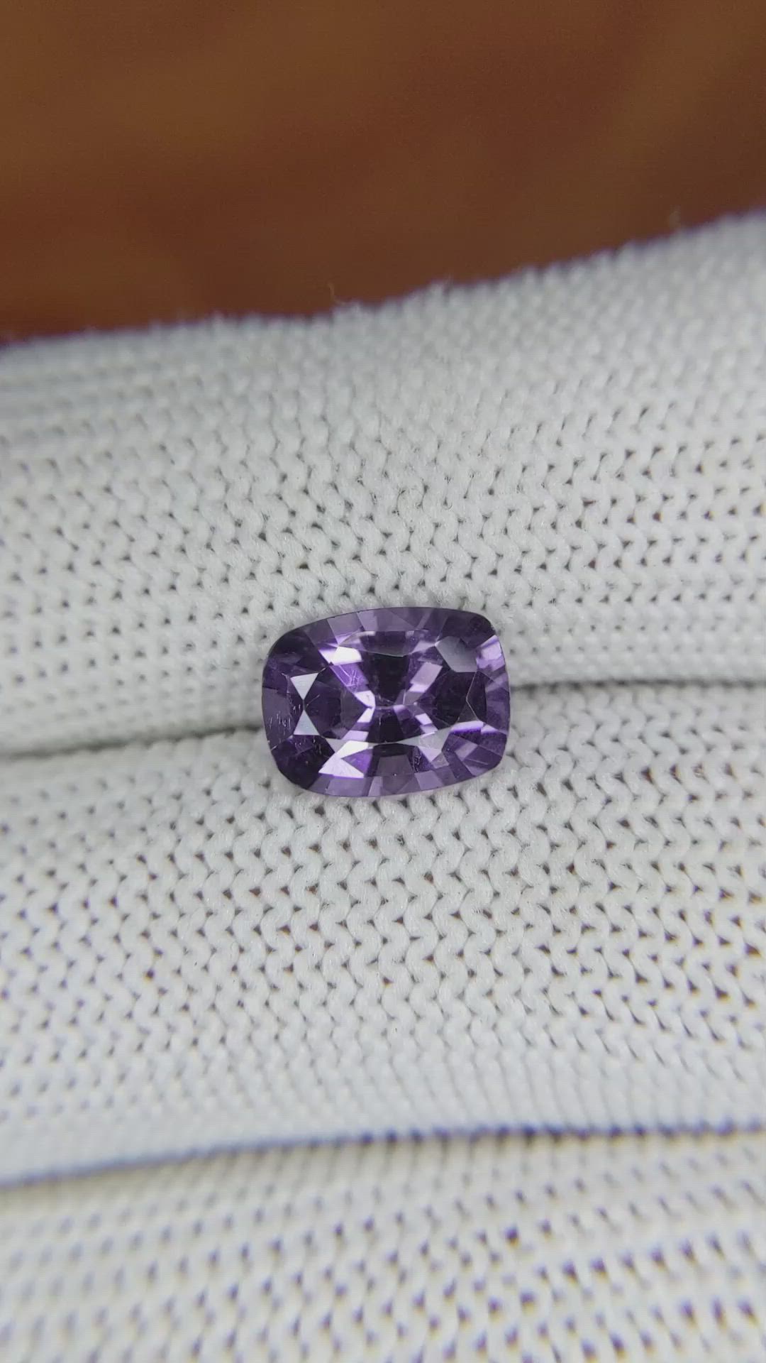 2.39 Ct. Spinel from Ceylon (Sri Lanka) Size Video