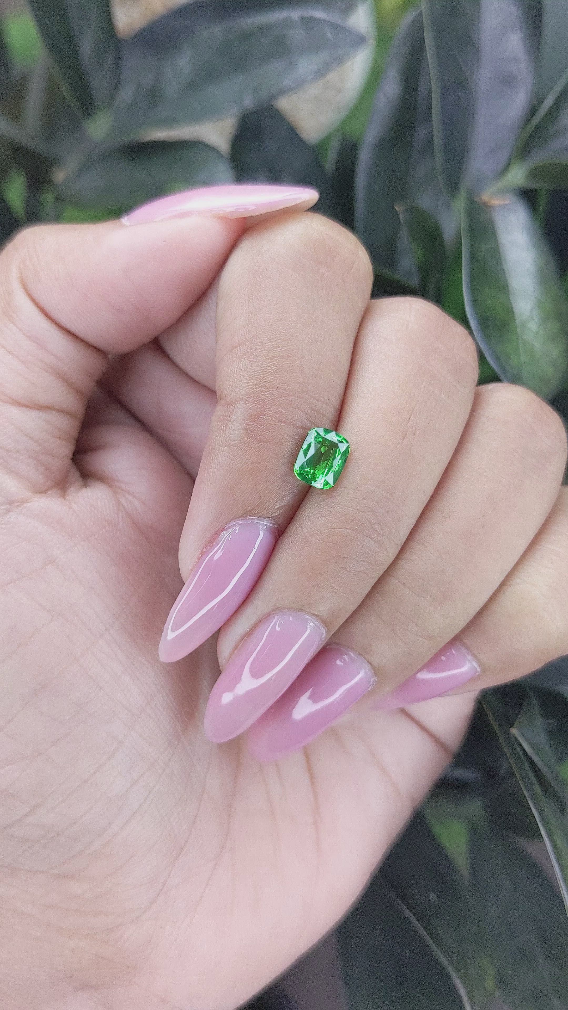 1.09 Ct. Tsavorite Garnet from Tanzania Size Video