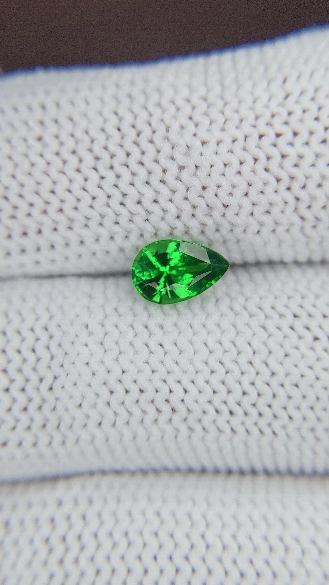 1.04 Ct. Tsavorite Garnet from Tanzania Size Video