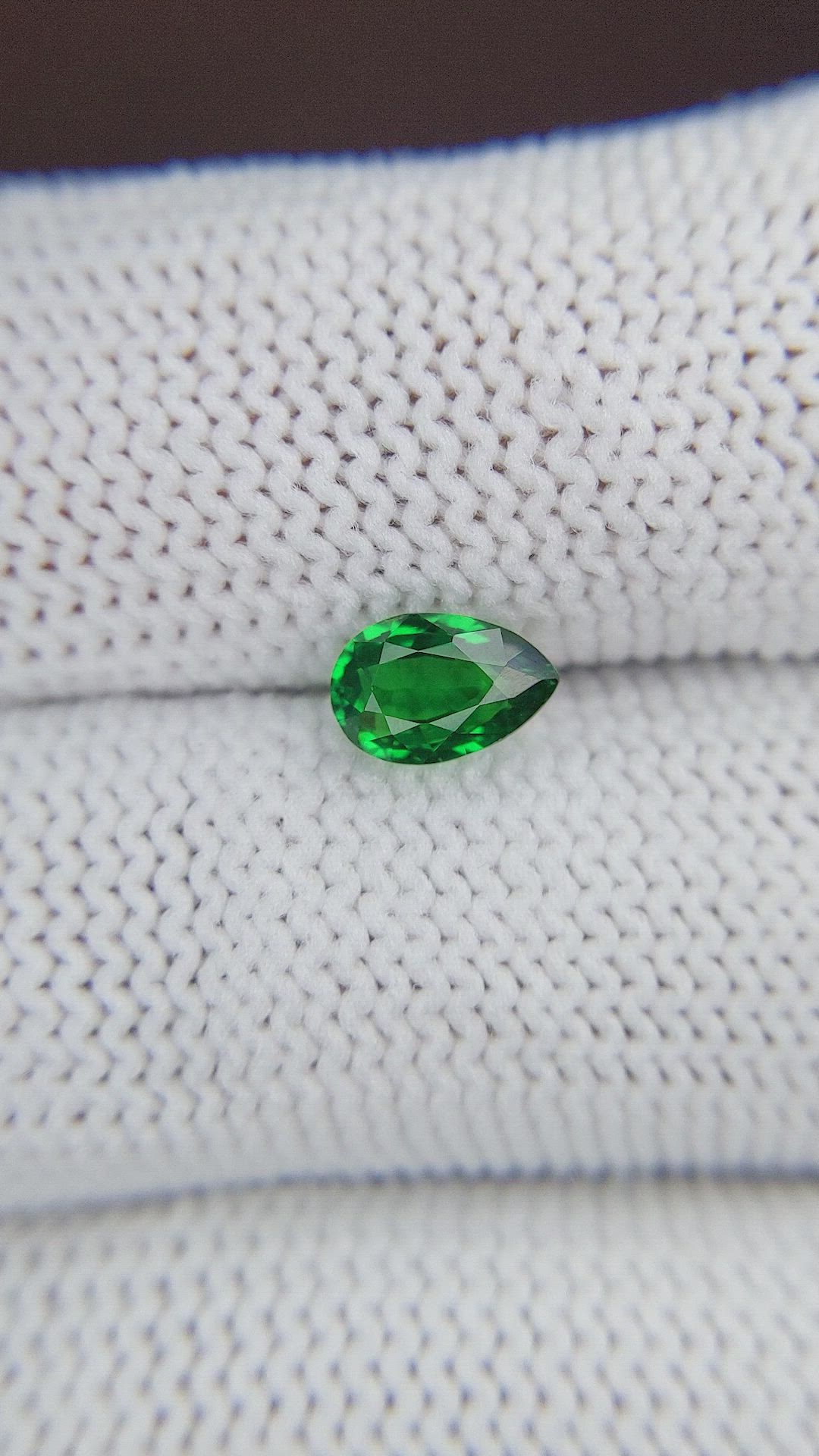 1.04 Ct. Tsavorite Garnet from Tanzania Size Video