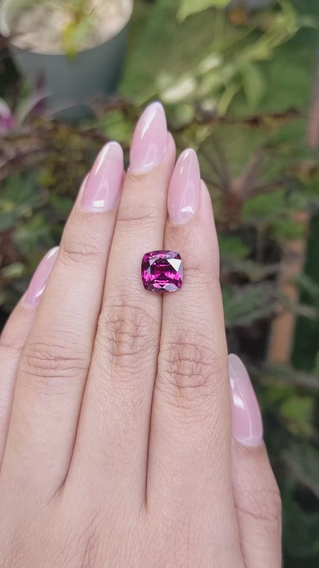 4.53 Ct. Spinel from Ceylon (Sri Lanka) Size Video