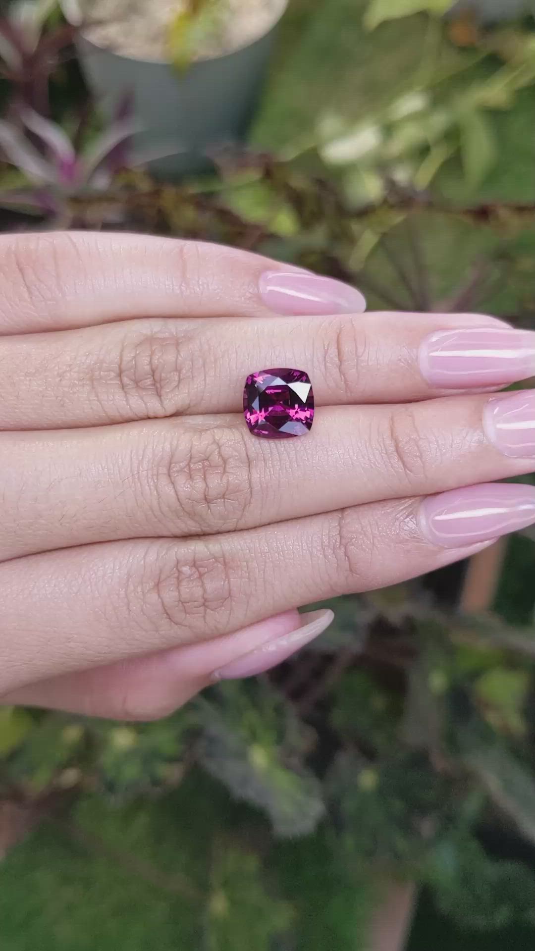 4.53 Ct. Spinel from Ceylon (Sri Lanka) Size Video