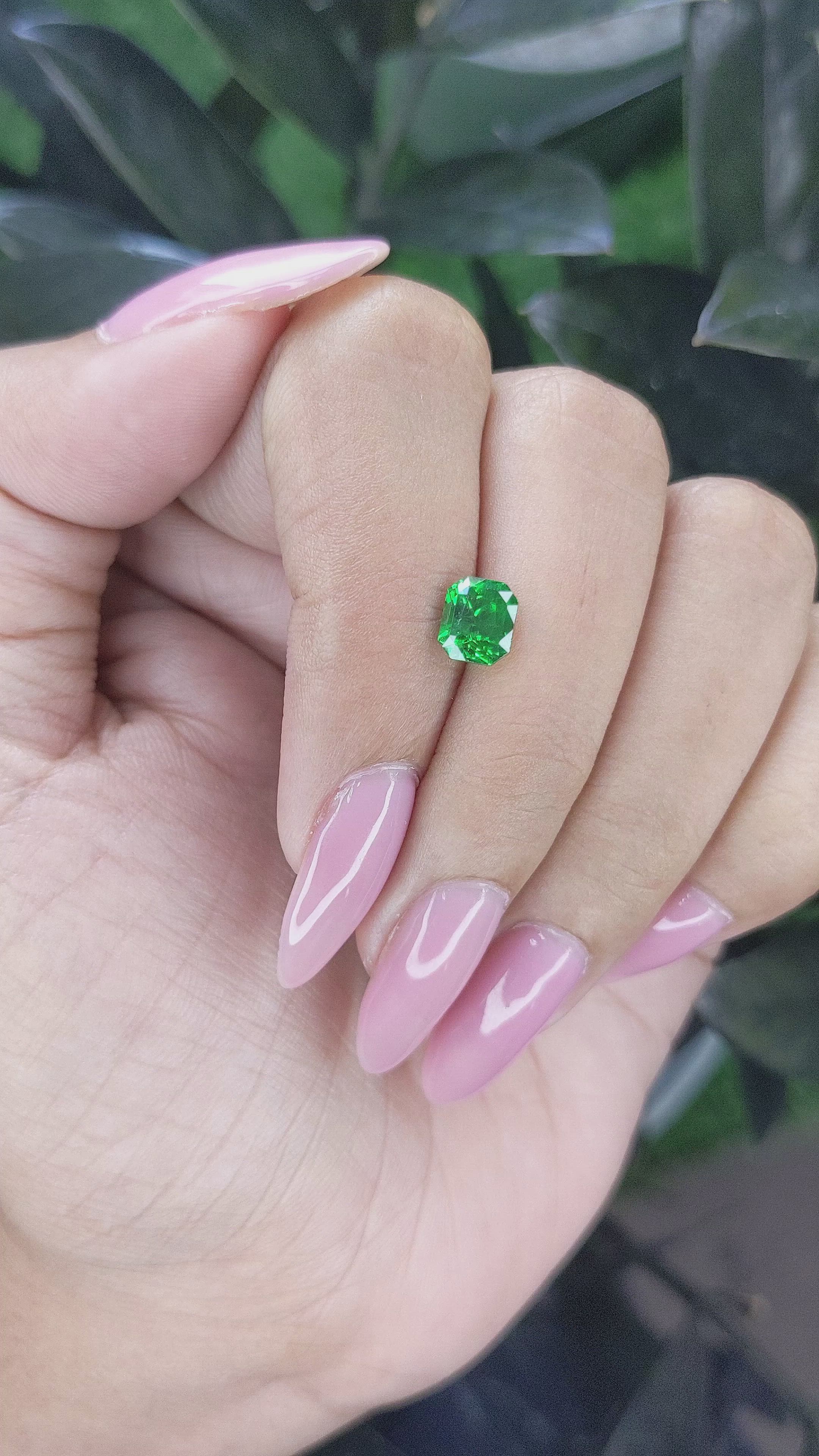 1.15 Ct. Tsavorite Garnet from Tanzania Size Video