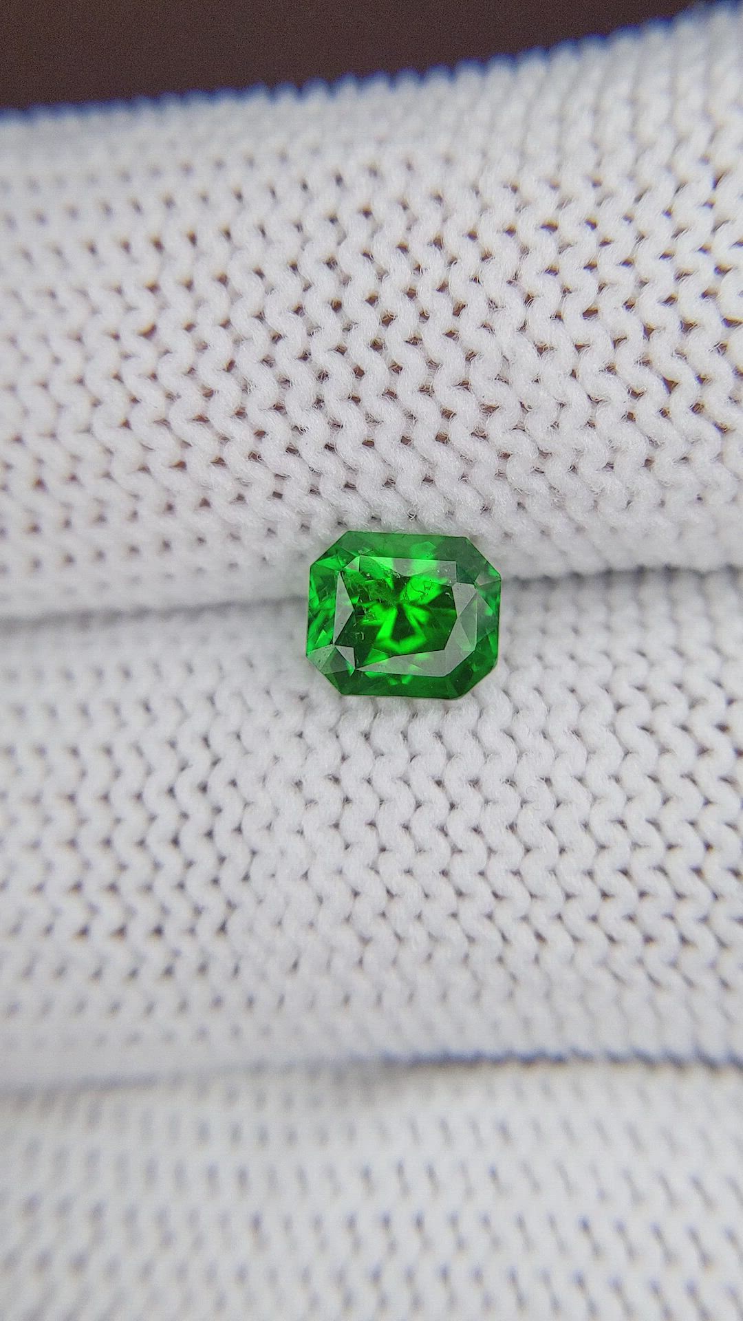 1.15 Ct. Tsavorite Garnet from Tanzania Size Video